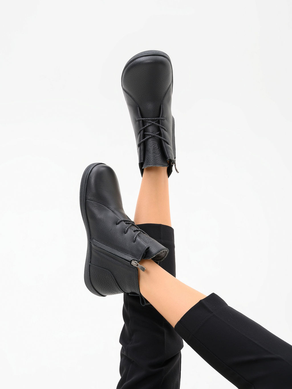 Босоногие ботинки 352.NATAbl.Черный флоттер/мех