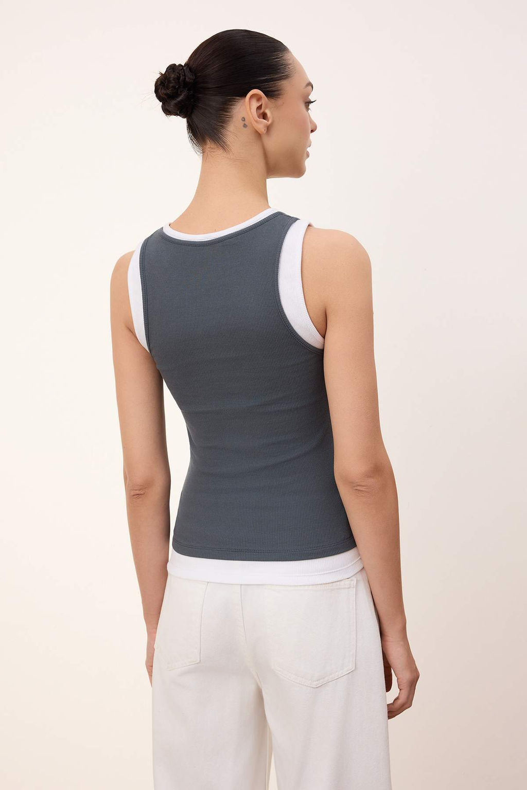 Wardrobe Essentials-Antrasit Cift Katl? Fitted/Vucuda Oturan Kolsuz Esnek Orme Atlet TWOSS26AL00009 - Trendyolmilla фото 4