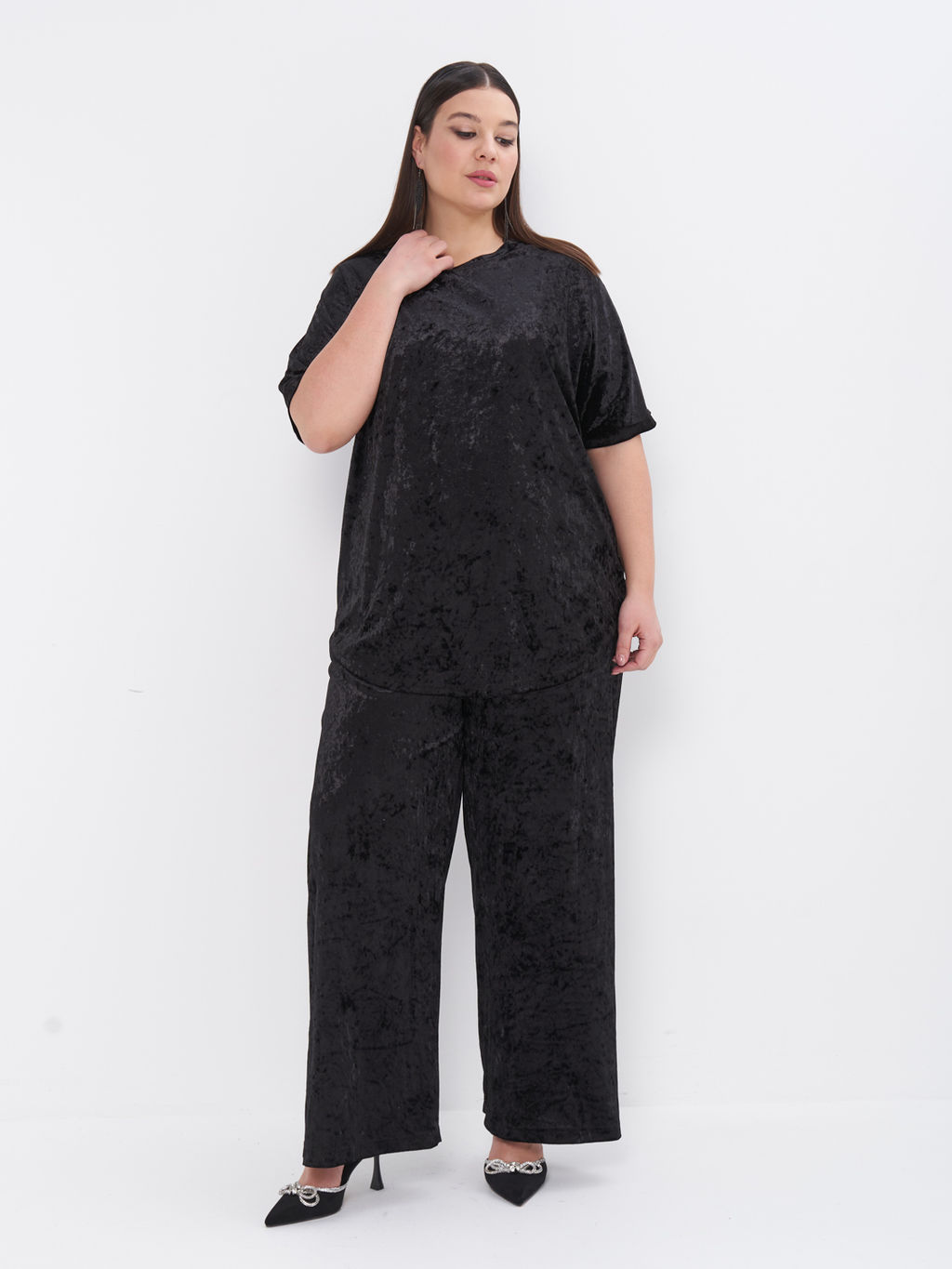 Бархатный костюм KO42911BLK01