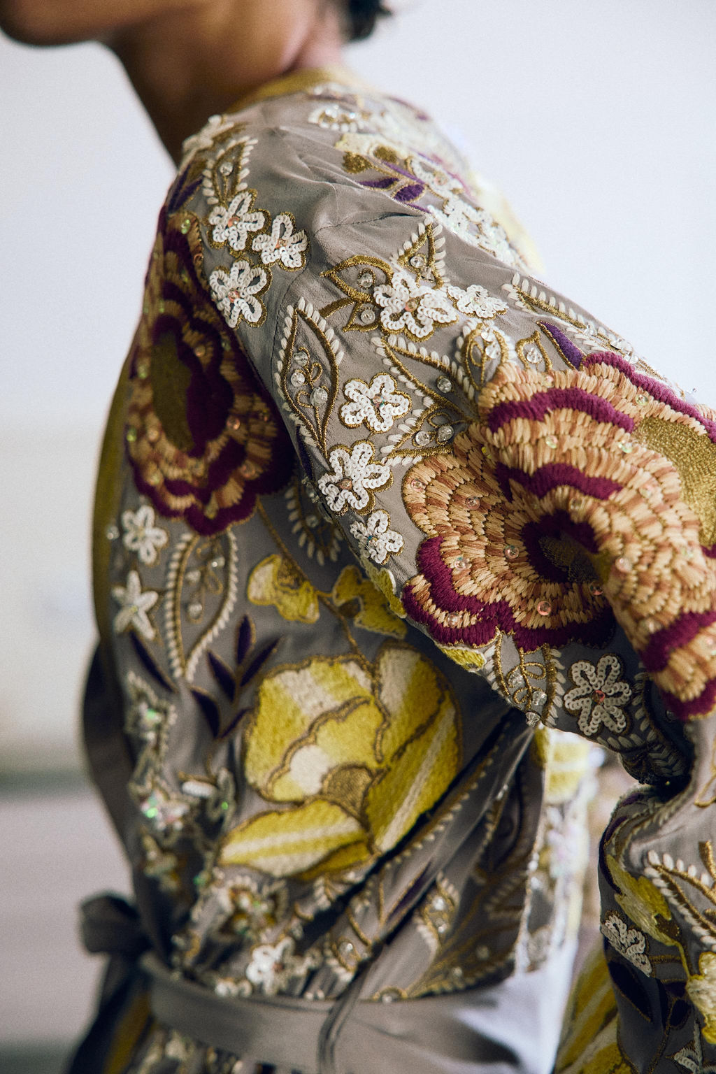 KIMONO BORDADOS FLORES ABALORIOS LIMITED EDITION / Multicolor - Zara фото 4