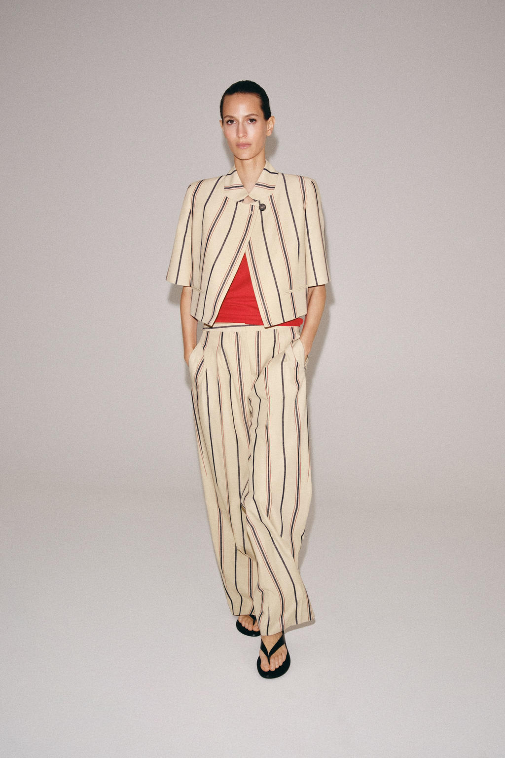 PANTAL?N PLIEGUES RAYAS ZW COLLECTION / Beige - Zara фото 3