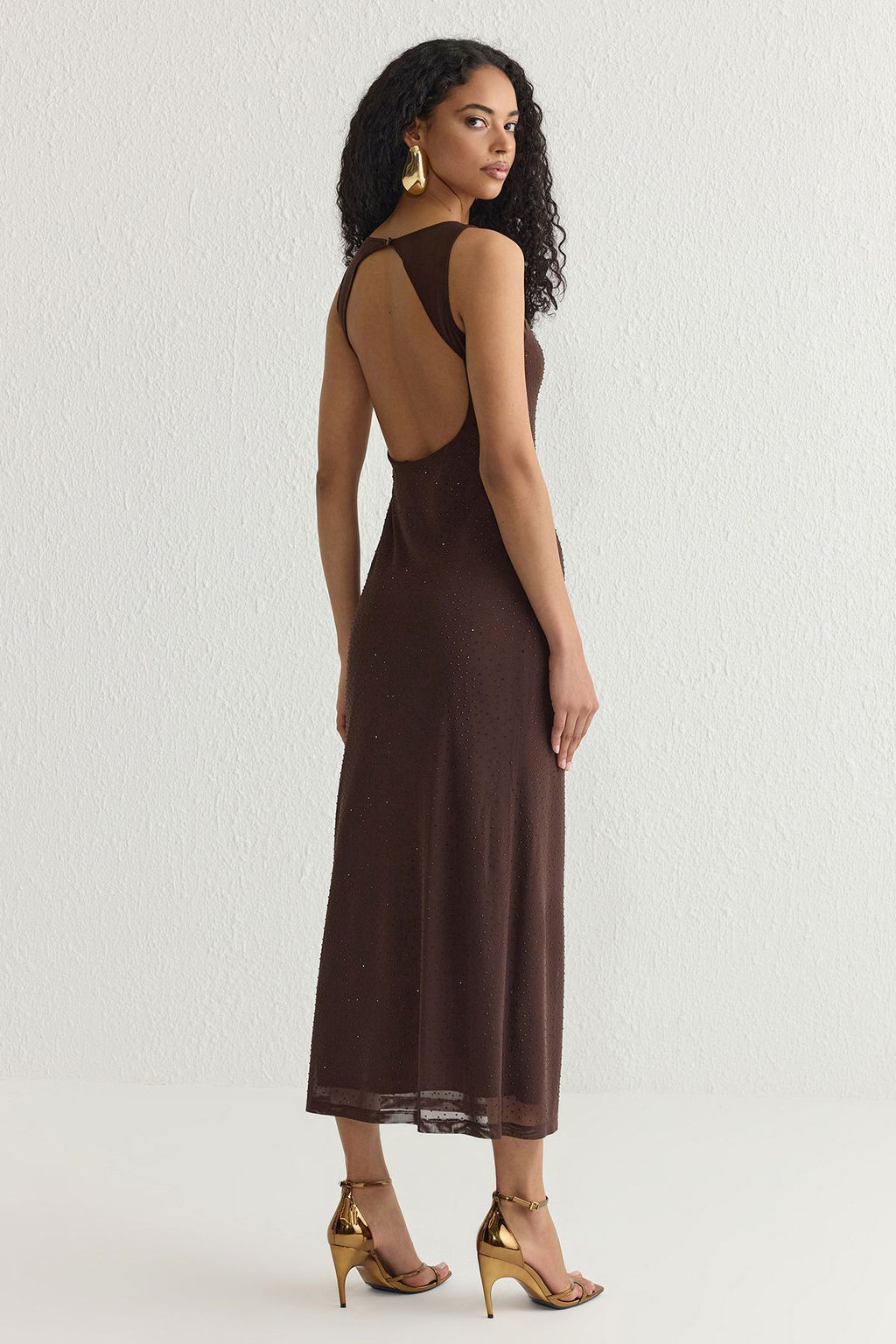TRENDYOLMILLA Kahverengi Astarl? Parlak Tasl? Tul Orme S?k Abiye Elbise TPRSS25AE00006  фото 5