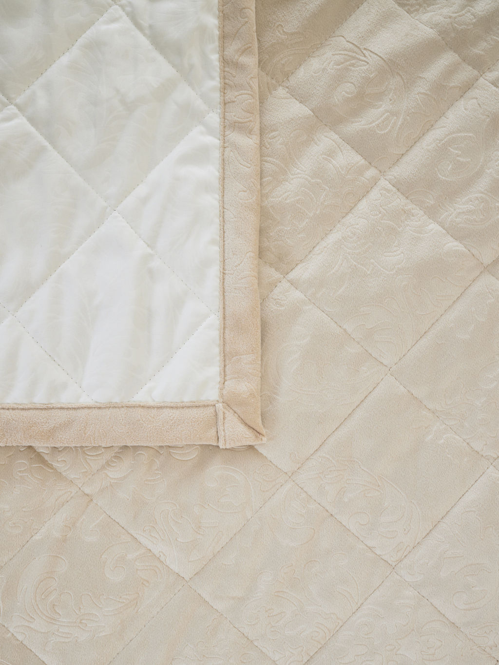 Набор покрывало и чехлы на подушку - Кристалл, цвет кремовый 200х220