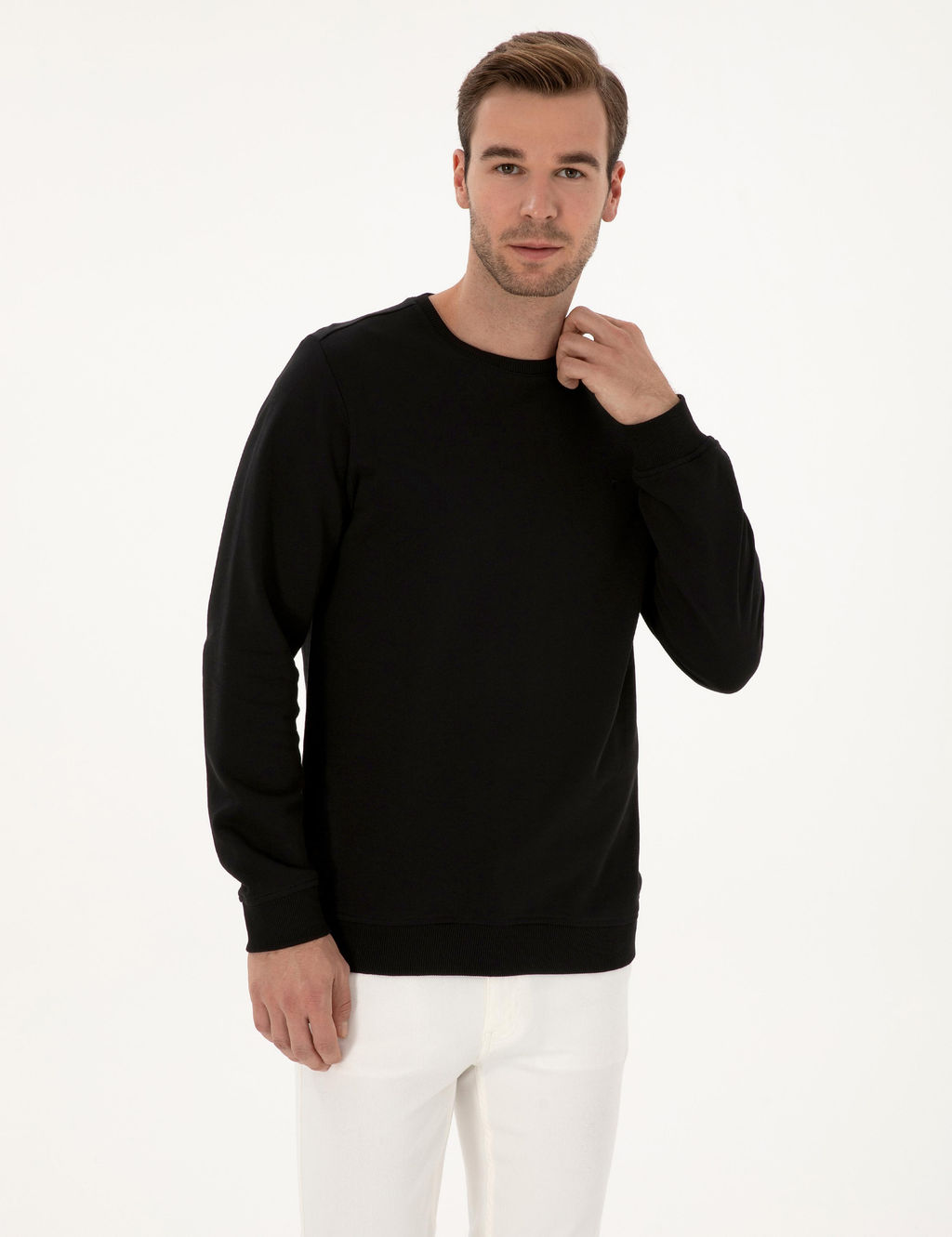 Siyah Regular Fit Sweatshirt