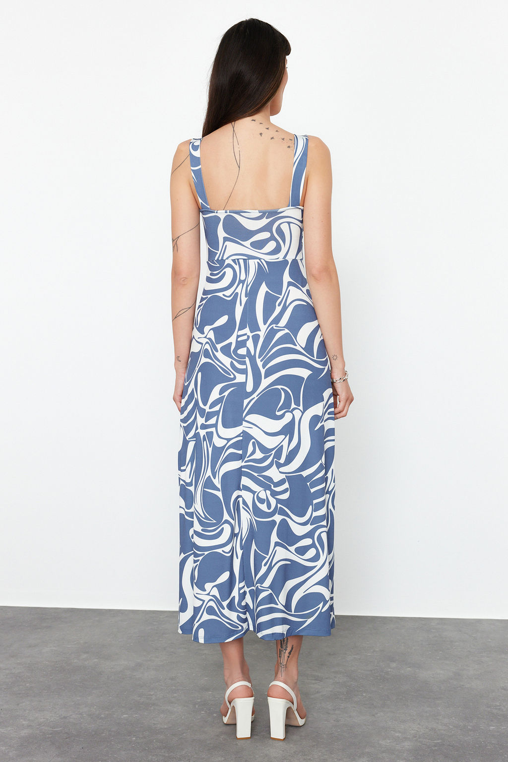 Indigo Fitted/Vucuda Oturan Buzgu Detayl? Kolsuz Esnek Orme Maxi Elbise TWOSS24EL00788 - Trendyolmilla фото 6
