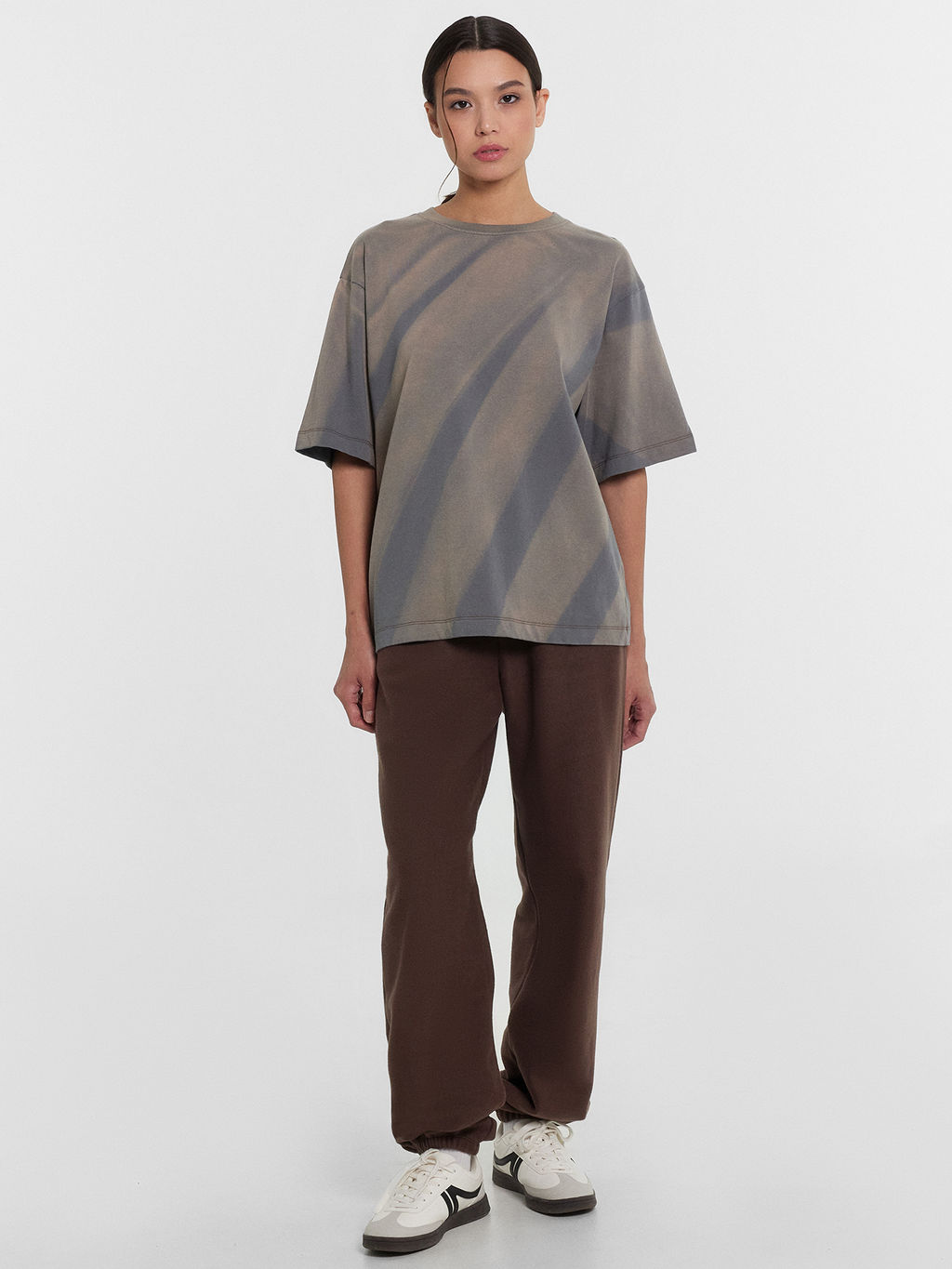 Футболка женская серая с принтом - Mark formelle фото 3