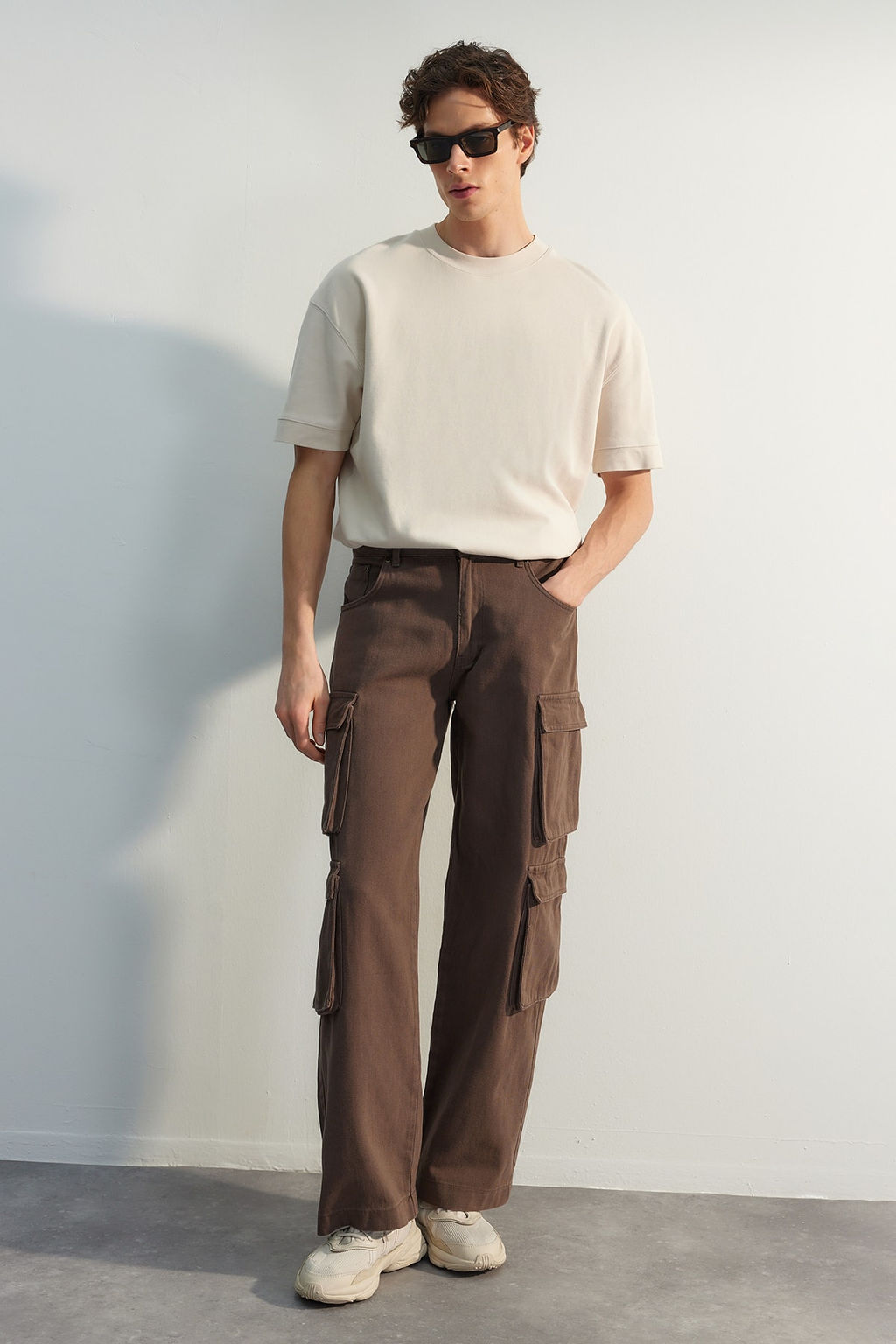 TRENDYOL MAN Limited Edition Kahverengi Premium Cepli Baggy Kargo Pantolon TMNSS23PL00036 - Trendyolmilla фото 6