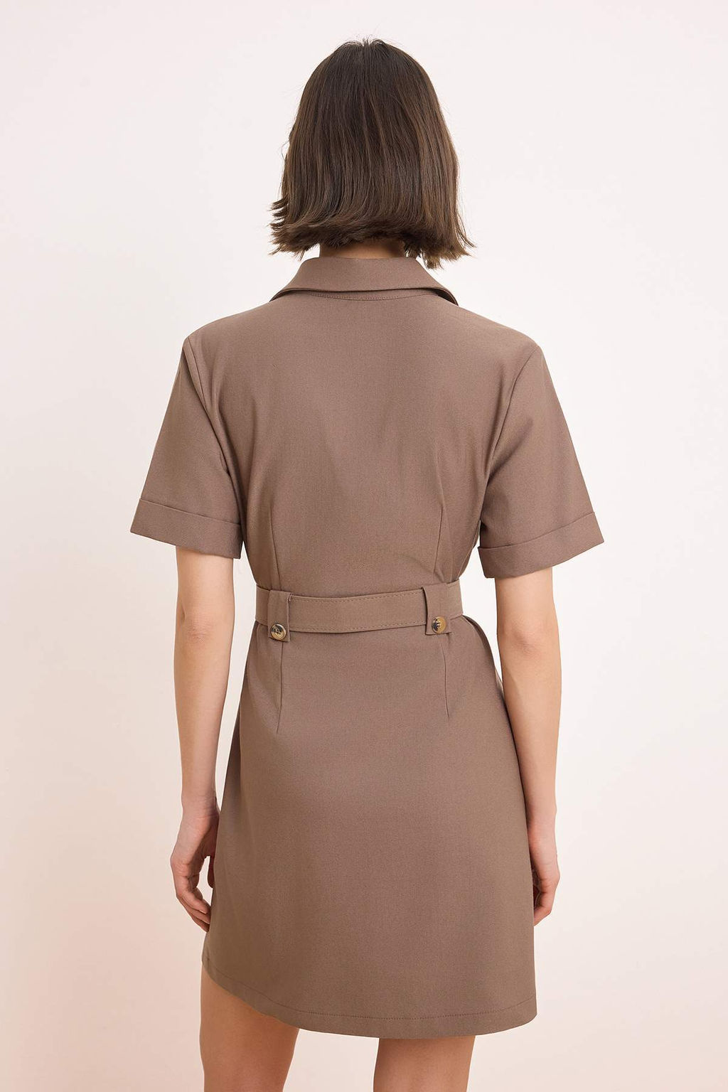 Kahverengi Kemerli Mini Gabardin Dokuma Gomlek Elbise TWOSS26EL00117