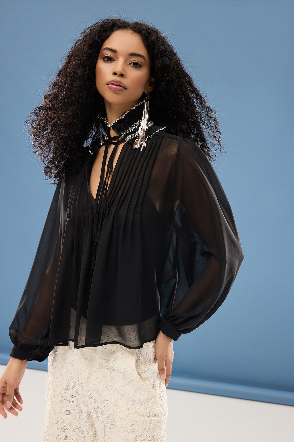 Siyah Nervur Detayl? Sifon Detayl? Bluz TPRSS25BZ00027