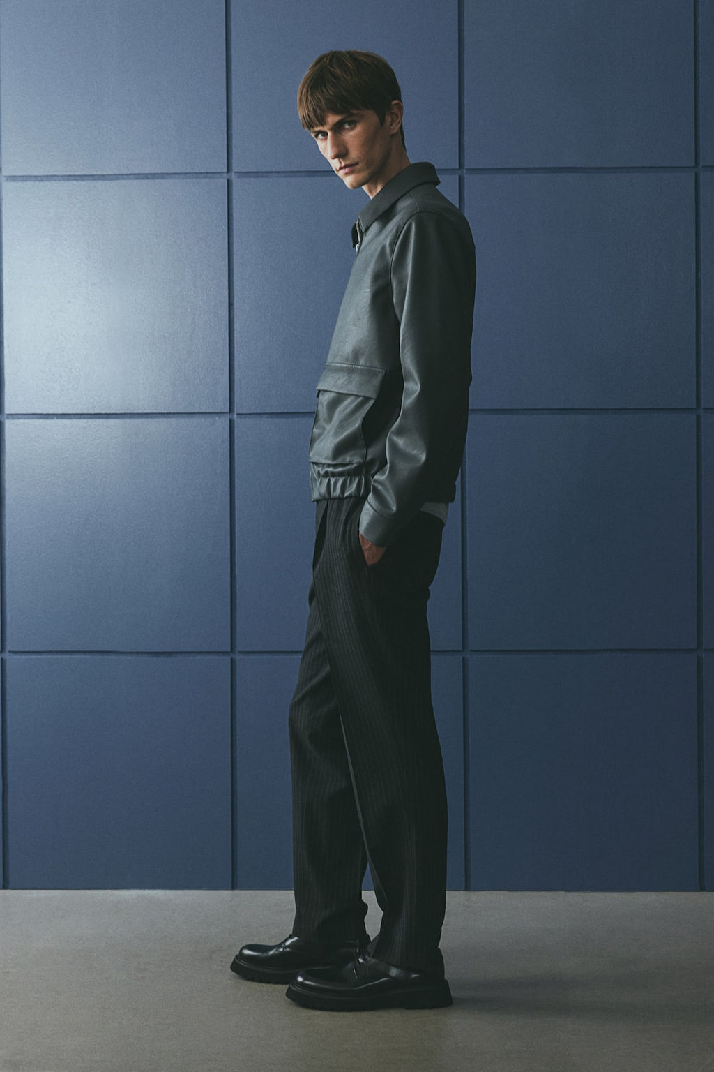 Pantalon con raya Regular Fit - H&m фото 3