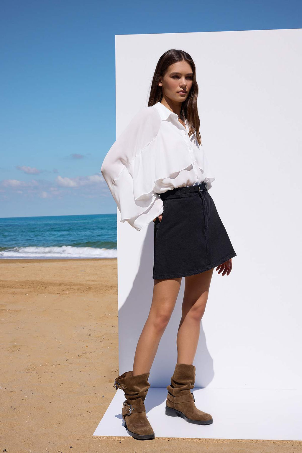 Trendyolmilla Wardrobe Essentials Siyah More Sustainable Kemer Detayl? Denim Etek TWOAW26ET00027 фото 2