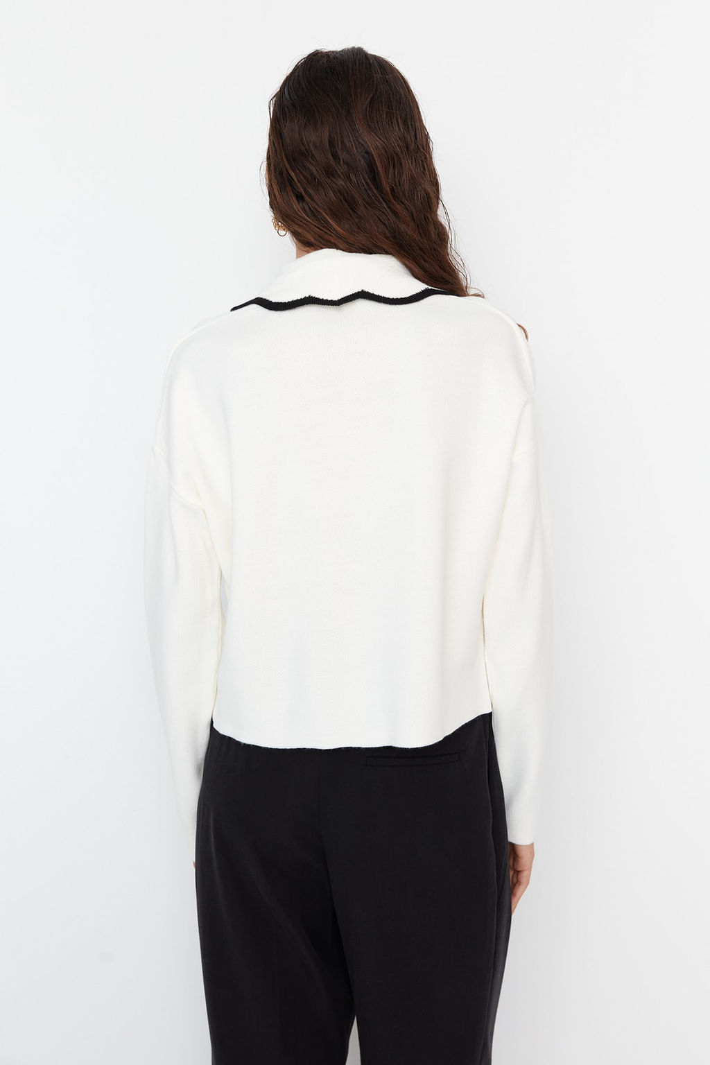 TRENDYOLMILLA Limited Edition Ekru Kruvaze Yaka Renk Bloklu Triko H?rka TWOAW22HI0359  фото 5