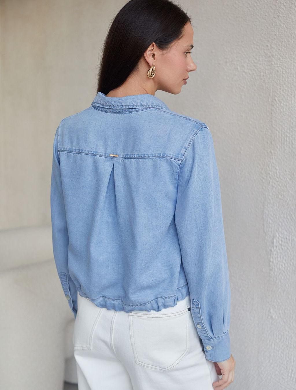 Укороченная блузка с кулиской из джинсового лиоцелла - Vilatte фото 3