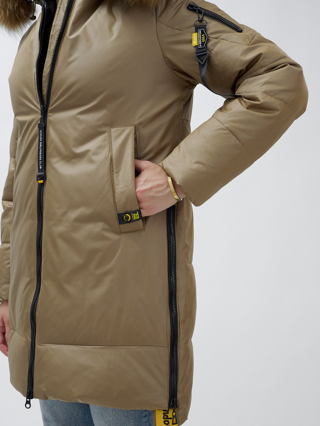 Куртка зимняя HaiLuoZi 871K женская коричневая с мехом енота утеплитель 260 г/м² - Mtforce фото 12