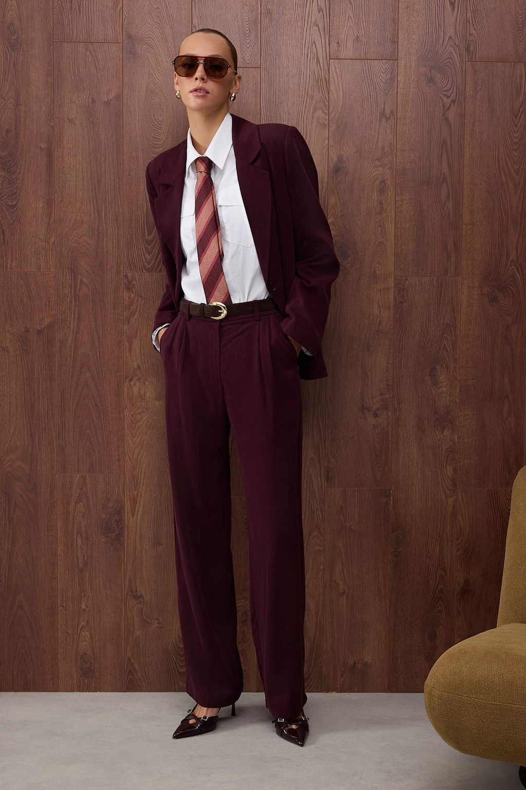 Ozel Koleksiyon Murdum Duz Paca/Straight Dokuma Yumusak Kumas Pantolon TWOAW26PL00123 - Trendyolmilla фото 2