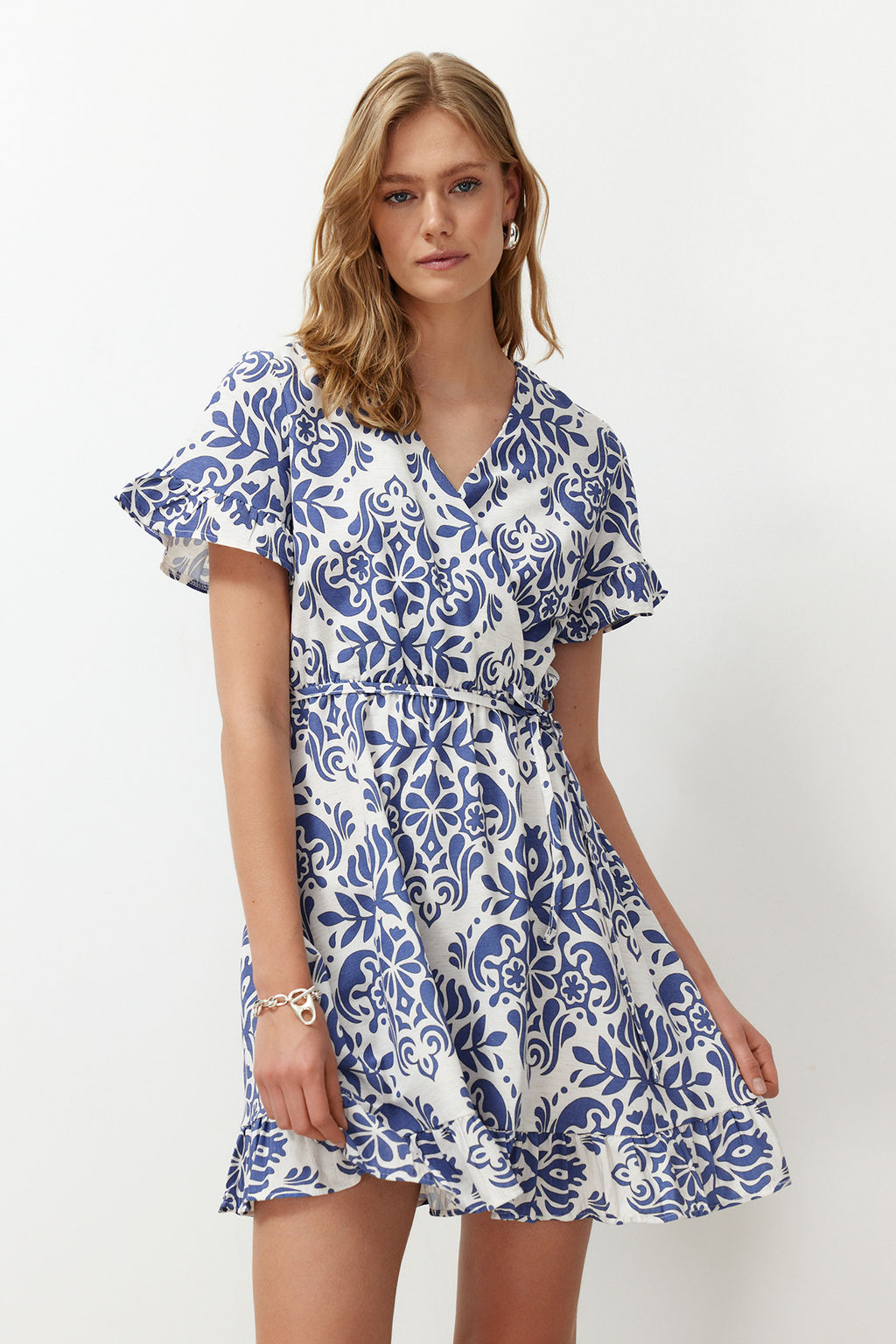 Siyah Kusakl? Cicekli F?rf?rl? Mini Dokuma Elbise TWOSS24EL00760 - Trendyolmilla фото 6