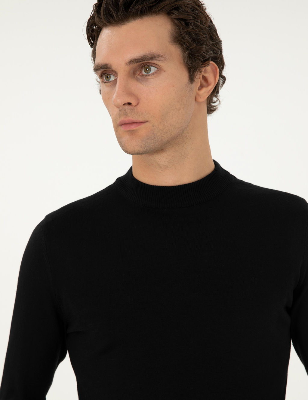 Черный базовый свитер узкого кроя - Cacharel фото 2