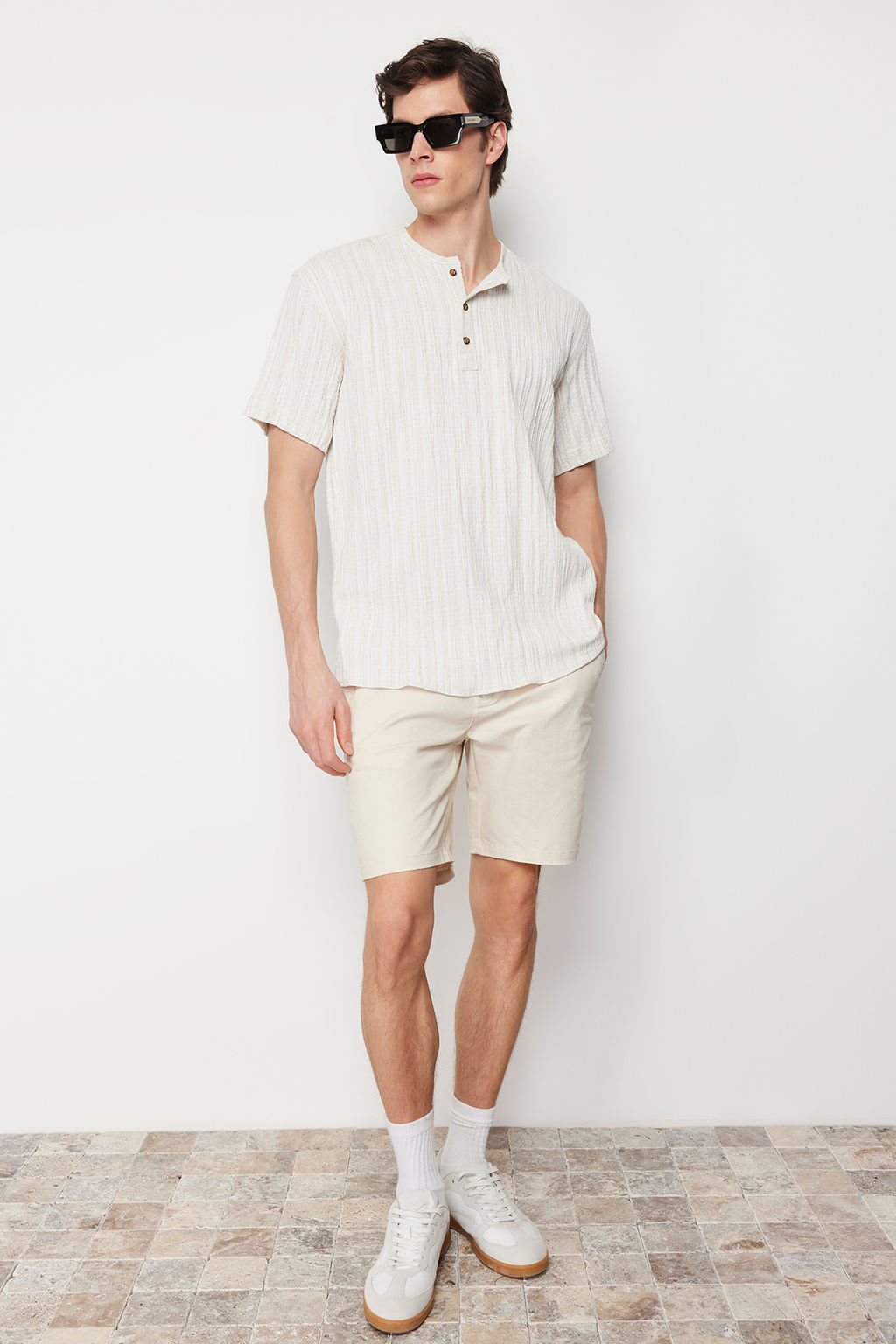 TRENDYOL MAN Ekru Keten Icerikli Oversize Fit Gomlek TMNSS23GO00139 - Trendyolmilla фото 2