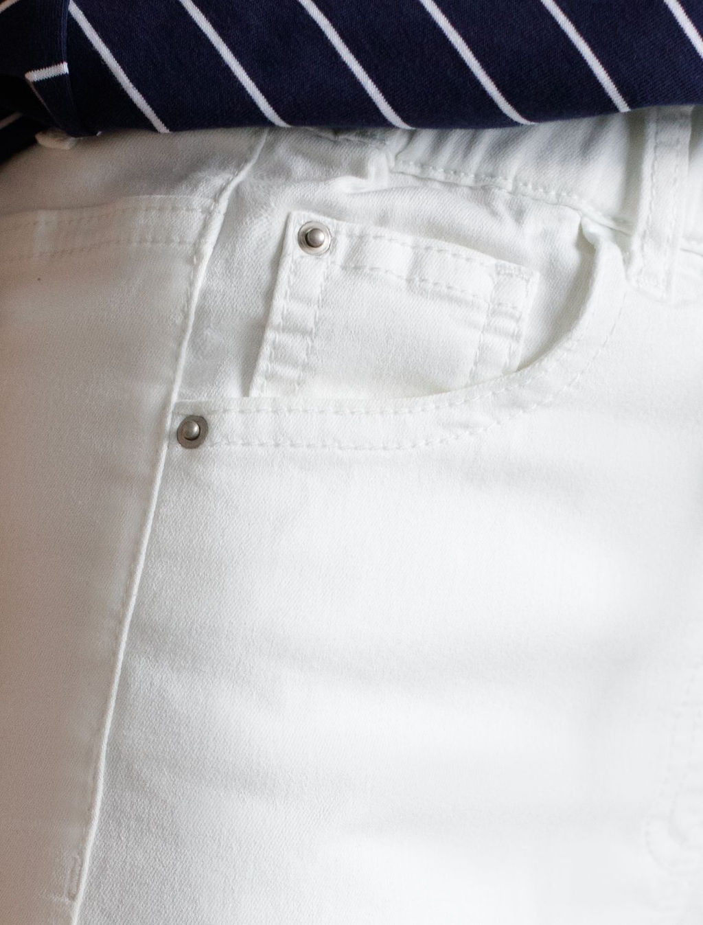 Шорты с резинкой на поясе из облегченного денима