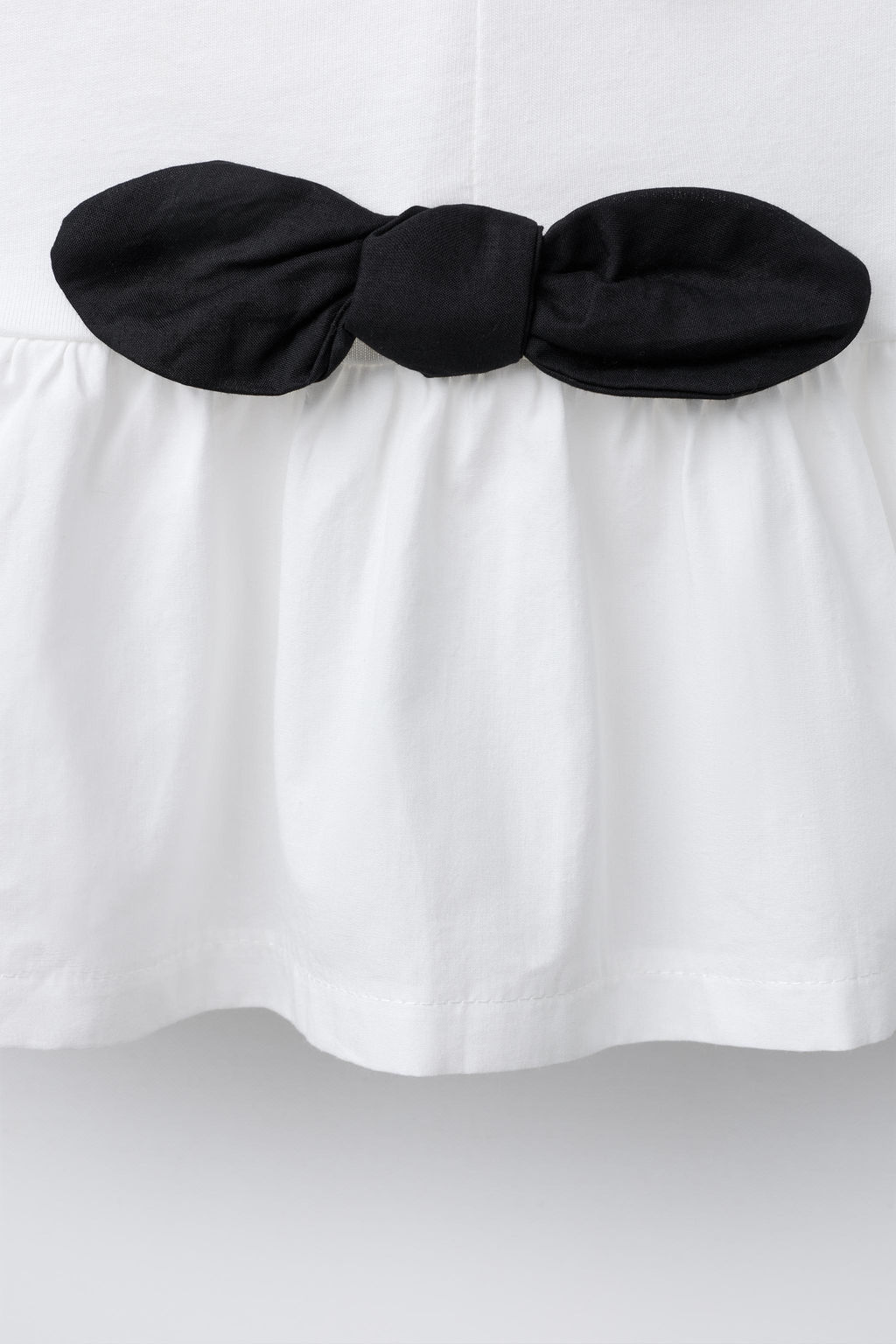 CONTRAST T-SHIRT WITH BOWS - Zara фото 4