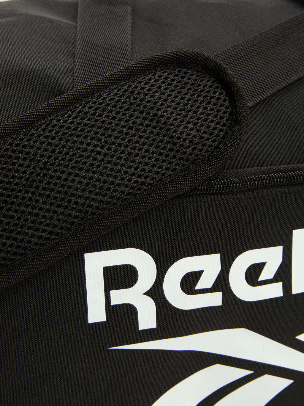 Мужская спортивная сумка REEBOK ASHLAND D 65 Артикул 4282852, черный