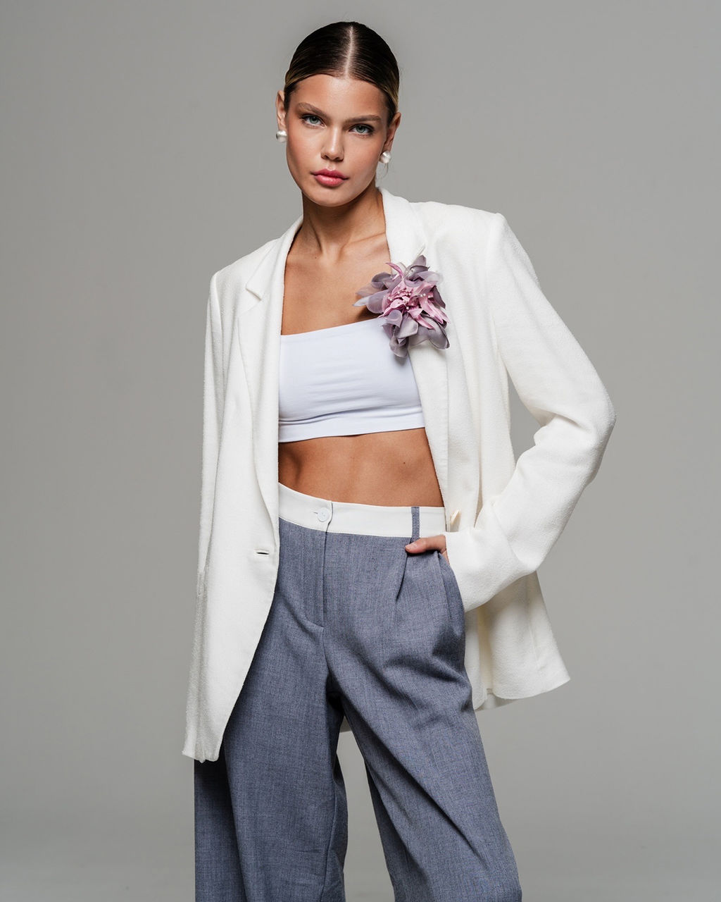 Объемная брошь из органзы - Sahar art lab фото 3