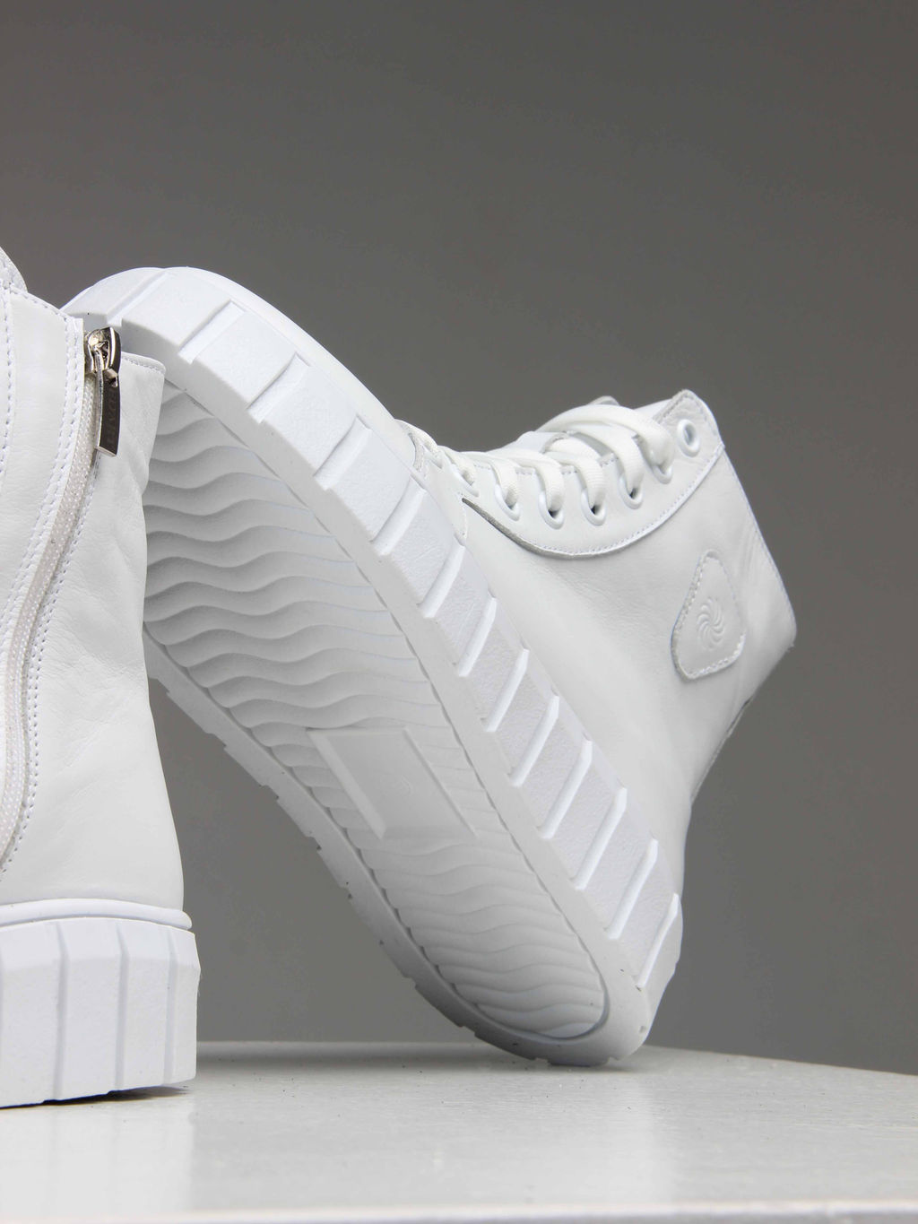 Ботинки 214.1918w. белые/Шерсть