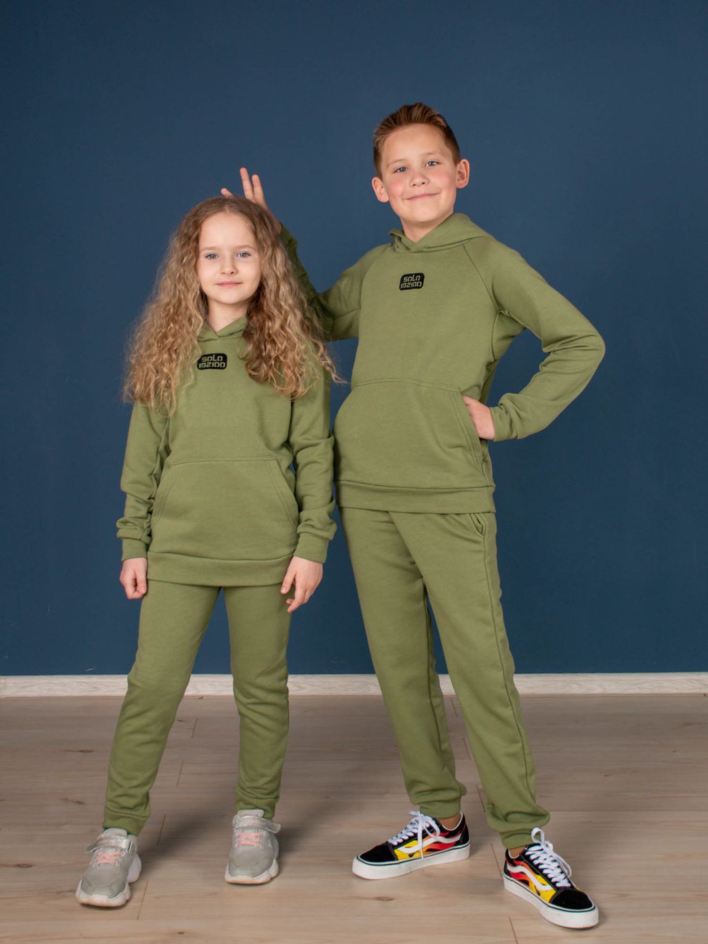 Спортивный костюм Микки, олива от фабрики Спортсоло