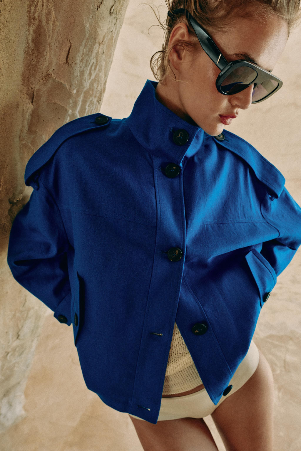 CHAQUETA CON LINO CUELLO SUBIDO / Cobalto - Zara фото 3
