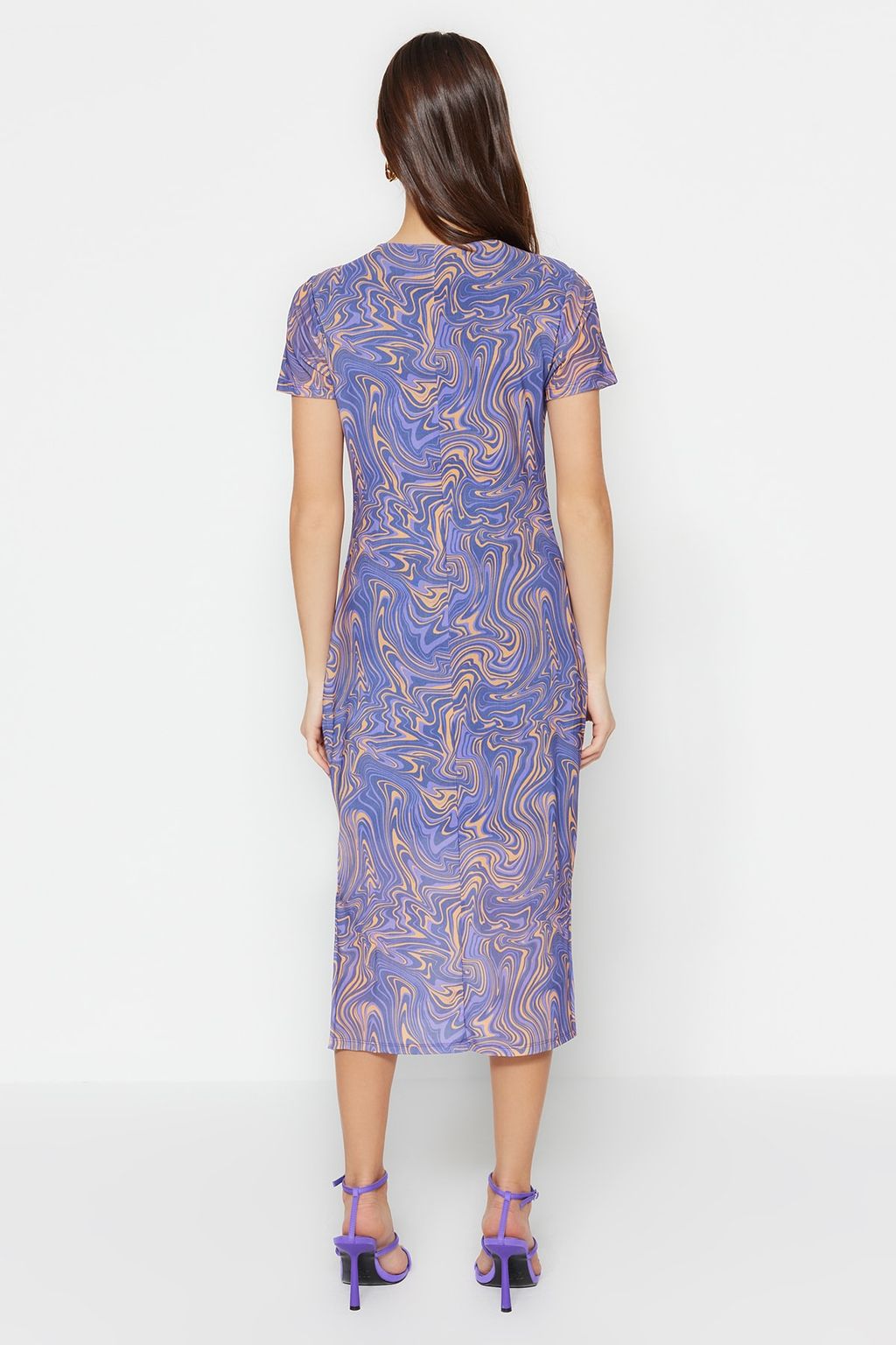 Mavi Bask?l? K?sa Kol Bisiklet Yaka Vucuda Oturan Esnek Midi Tul Kalem Elbise TWOSS23EL01791