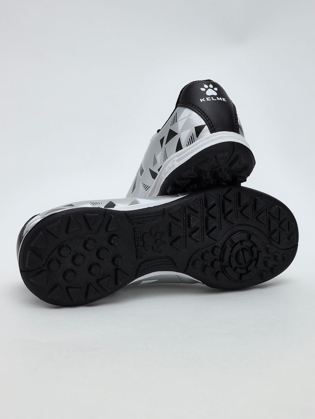 Детские шиповки KELME Childrens Football Shoes (TF) Silver