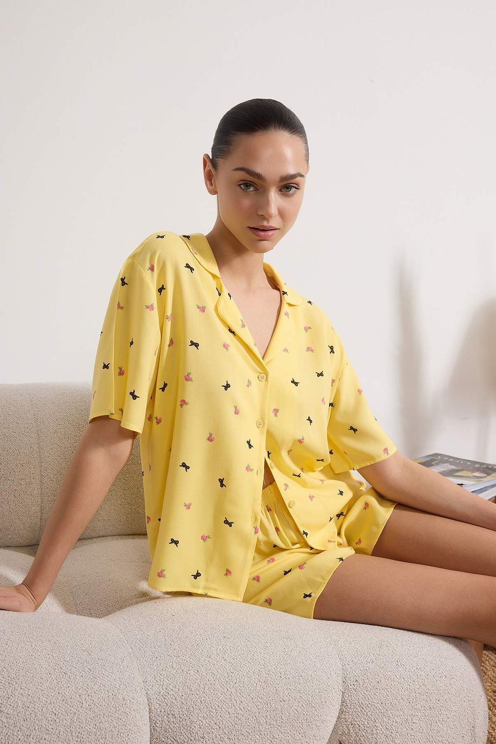 Lacivert Cicek ve Kurdele/Fiyonk Desenli Viskon Dokuma Pijama Tak?m? THMSS26PT00041 - Trendyolmilla фото 2