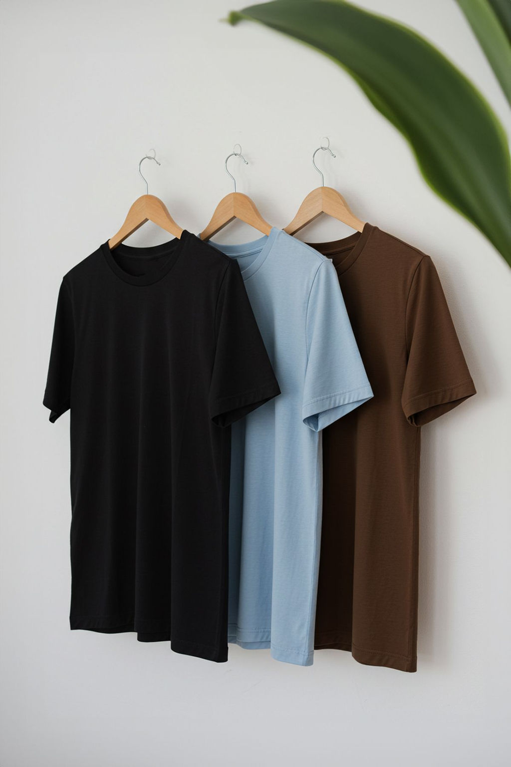 Siyah-Koyu Kahverengi-Ac?k Mavi 3lu Paket Slim/Dar Kesim %100 Pamuk Tok Kumas T-shirt TMNSS19BO0007
