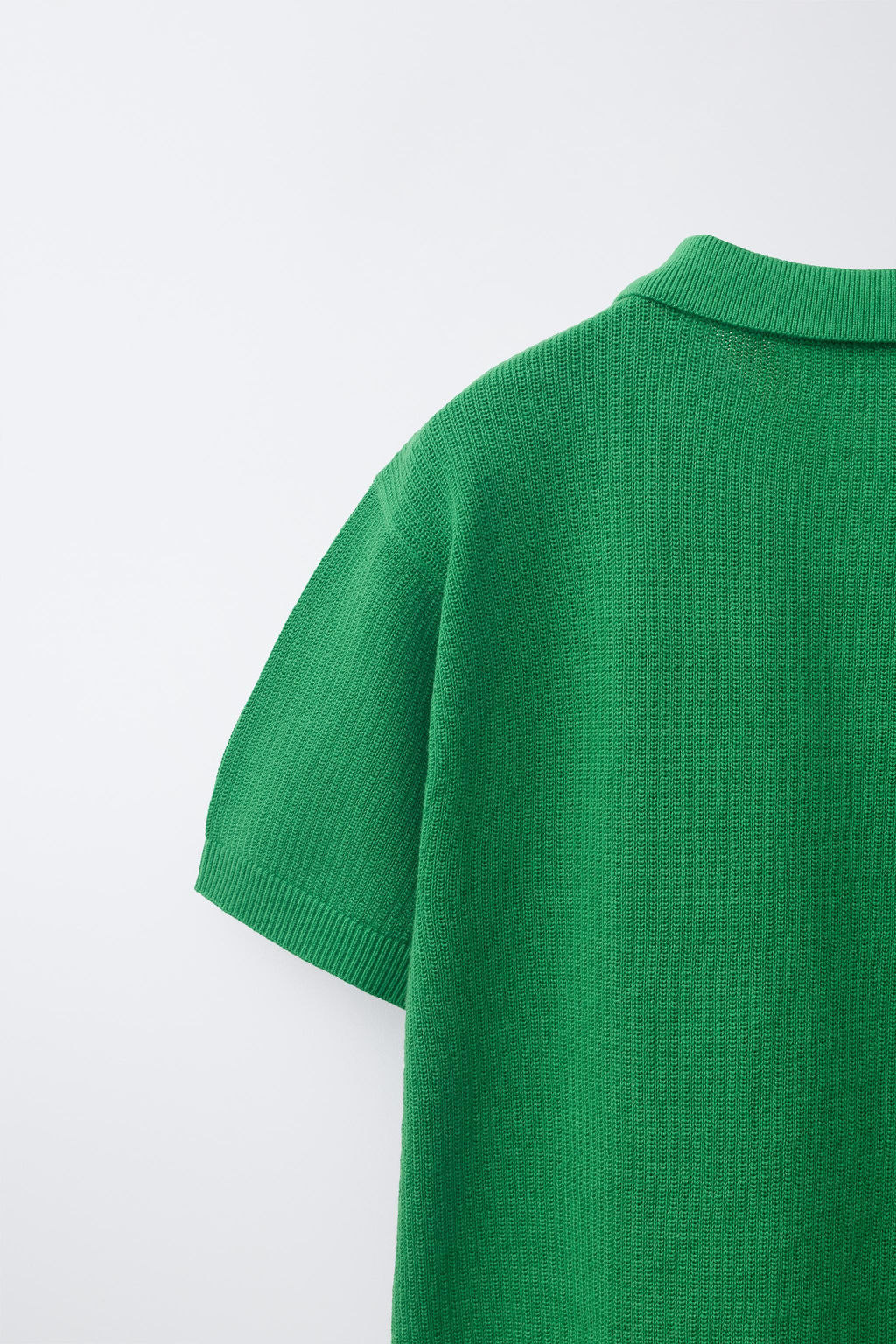 POLO LISO ESTRUCTURA / Verde - Zara фото 4