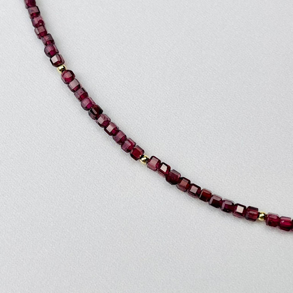 Бусы из Граната со вставкой 39 см +