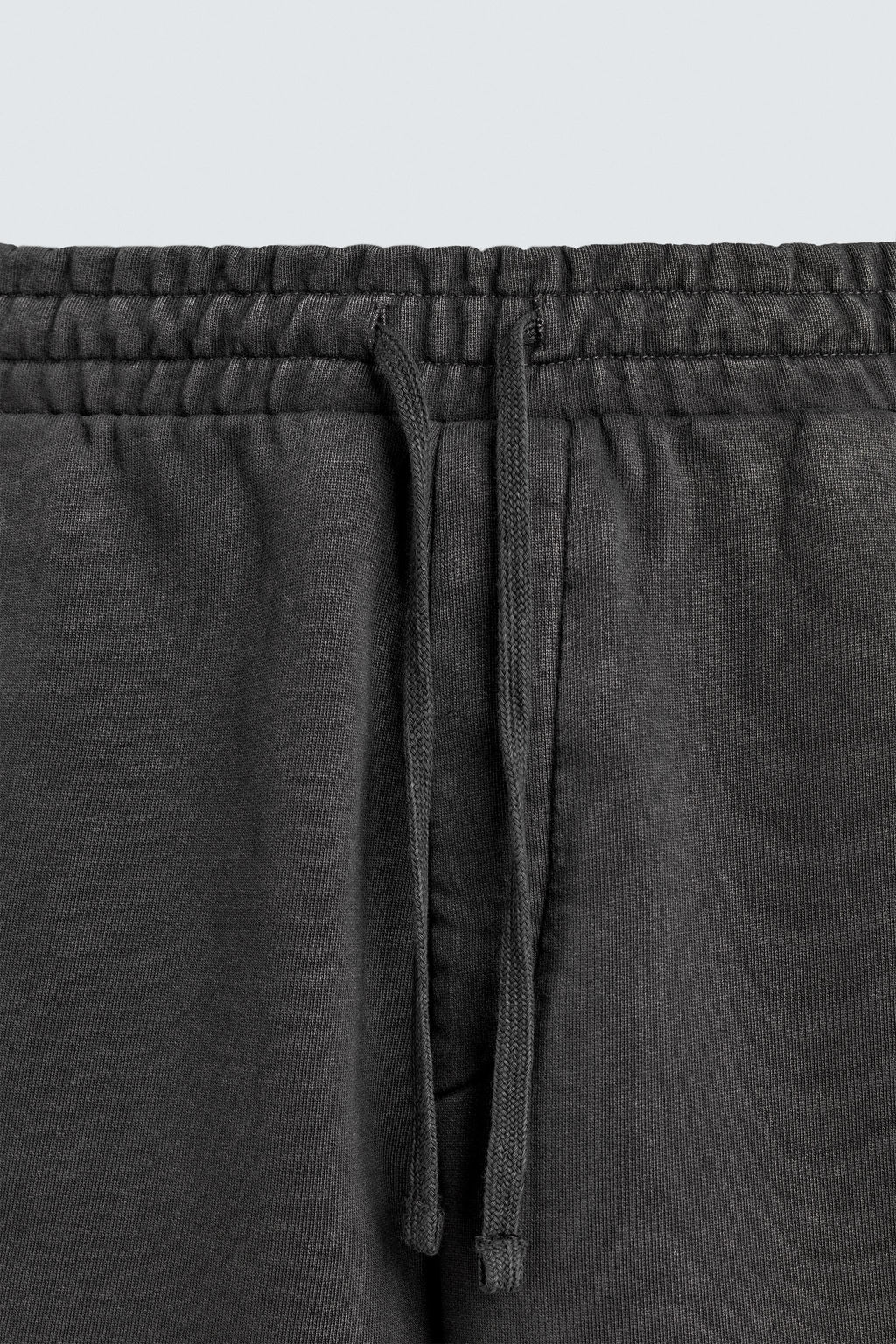 BERMUDA JOGGER RELAXED FIT EFECTO LAVADO / Antracita oscuro