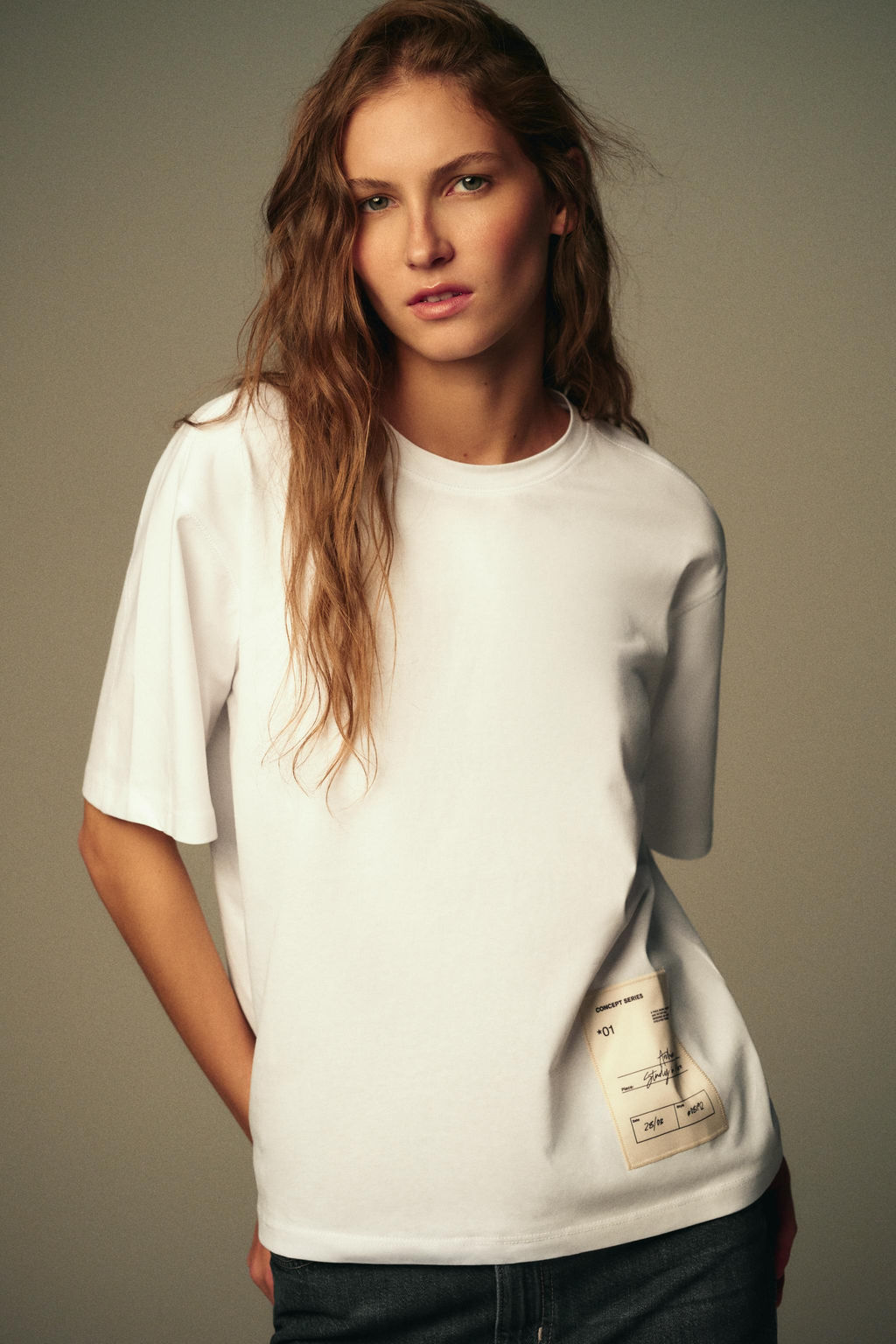 REGULAR FIT LABEL T-SHIRT - Zara фото 2
