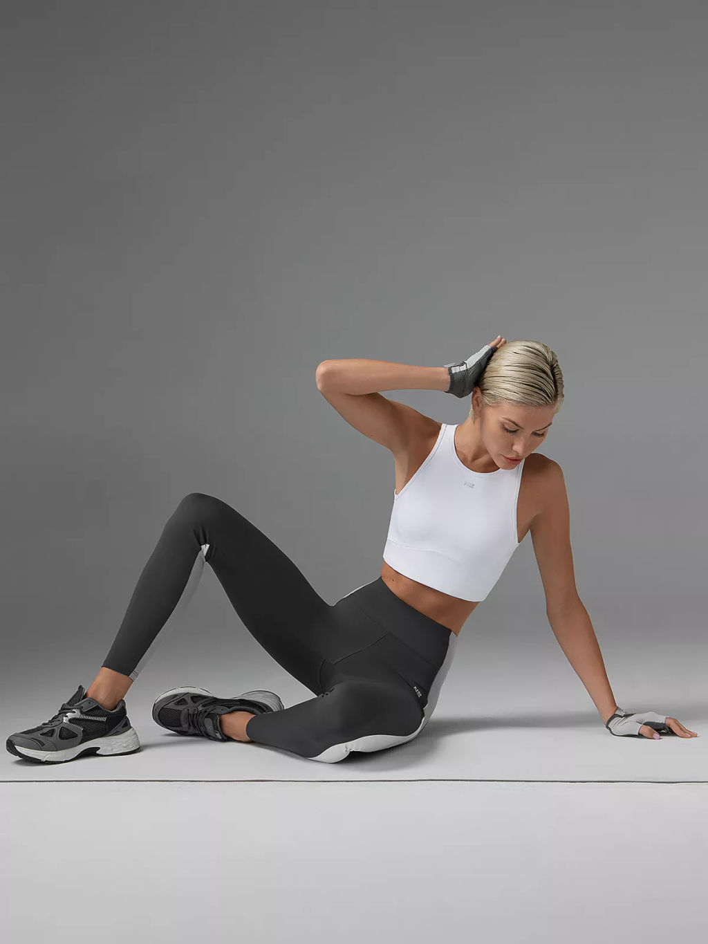 Лосины спортивные моделирующего кроя