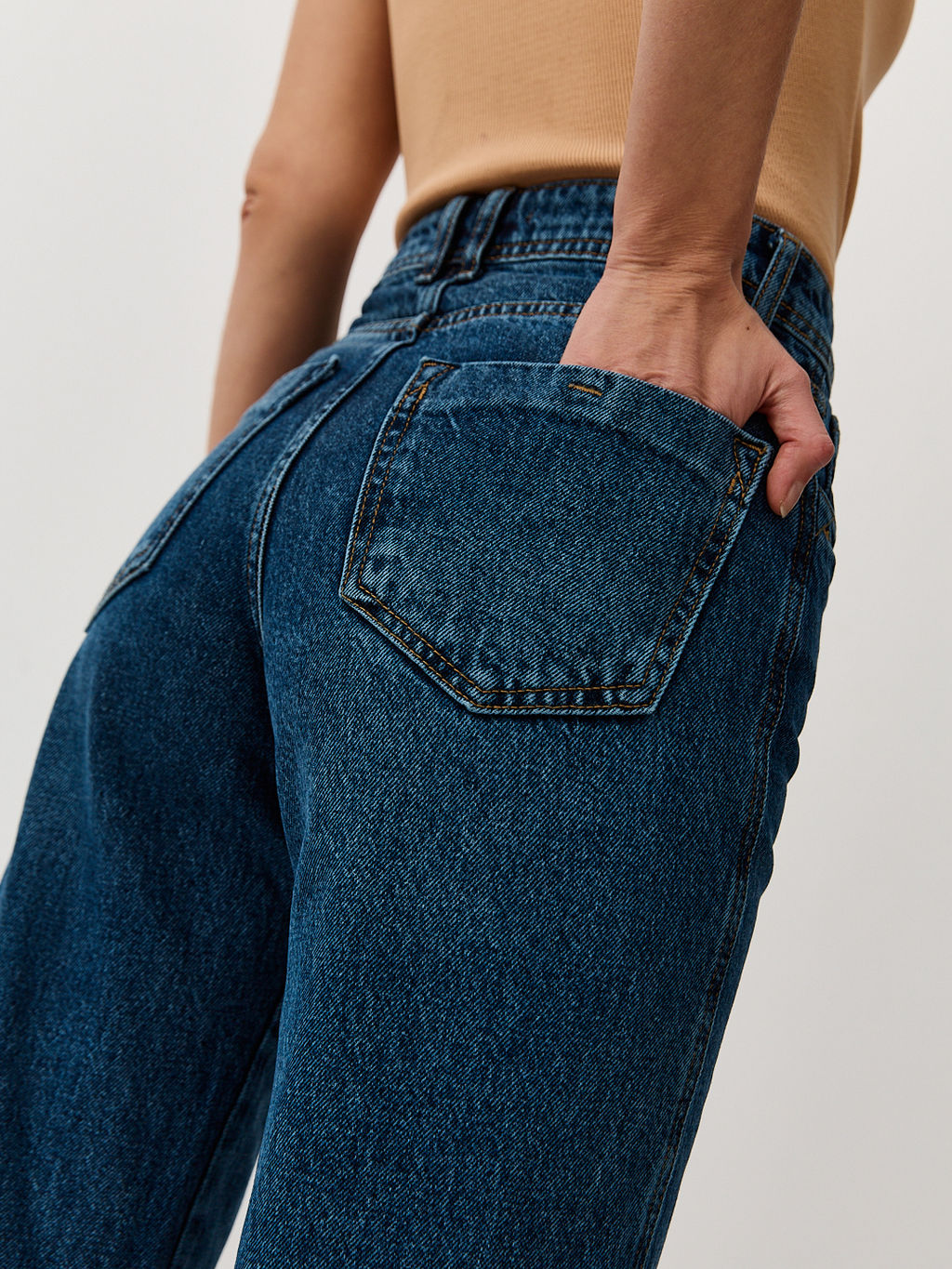 Прямые джинсы с высокой посадкой - TO BE ONE фото 6