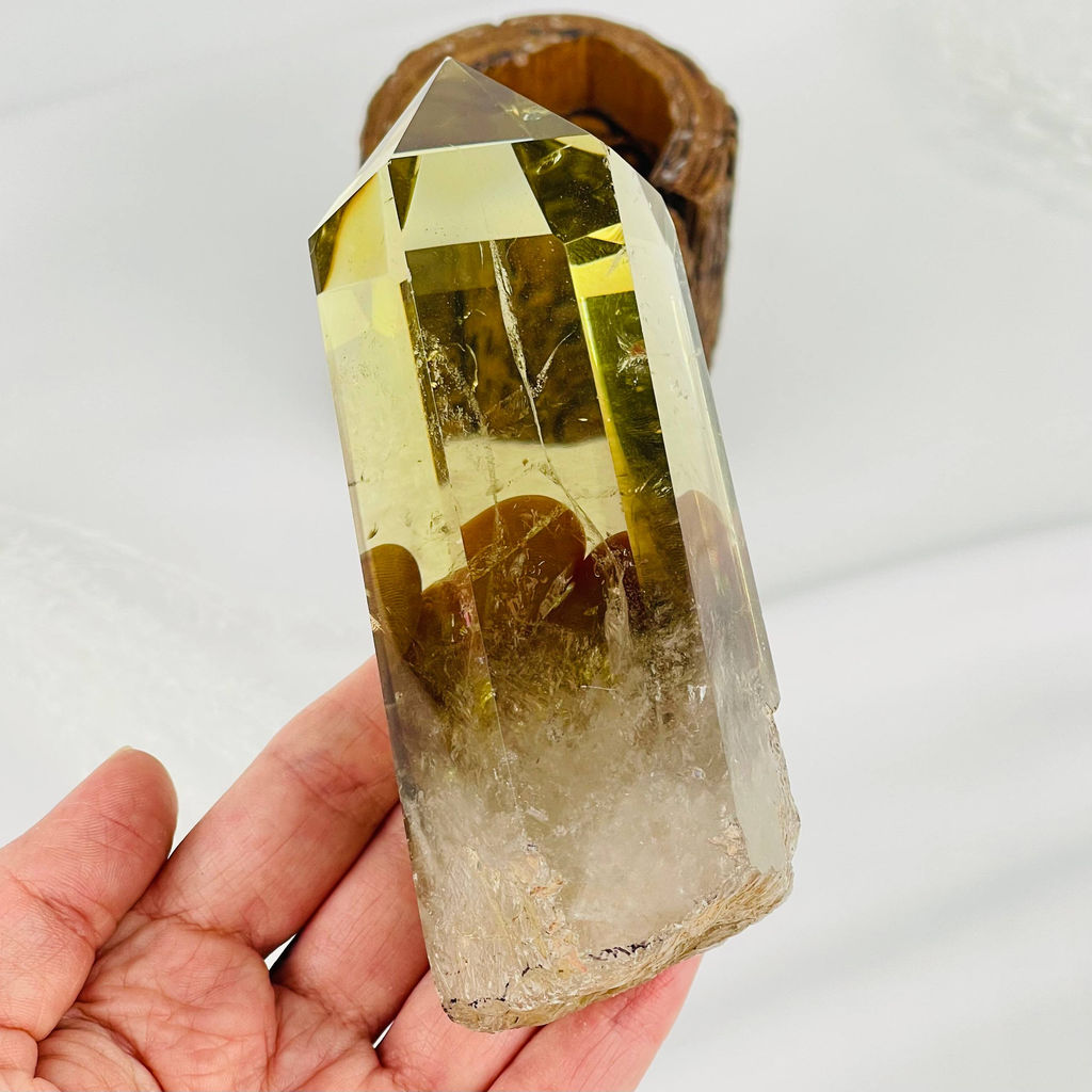 Кристалл из Цитрина на подставке