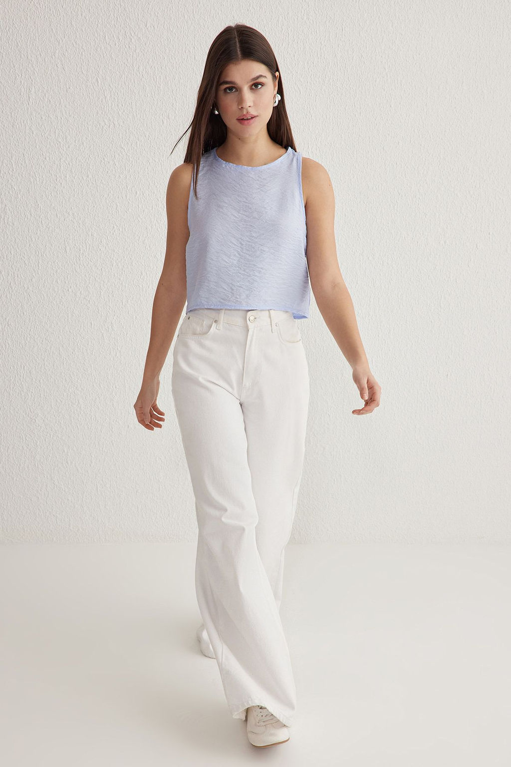 Trendyolmilla Ac?k Haki Kolsuz Crop Dokuma Keten Gorunumlu Bluz TWOSS22BZ0246 фото 2