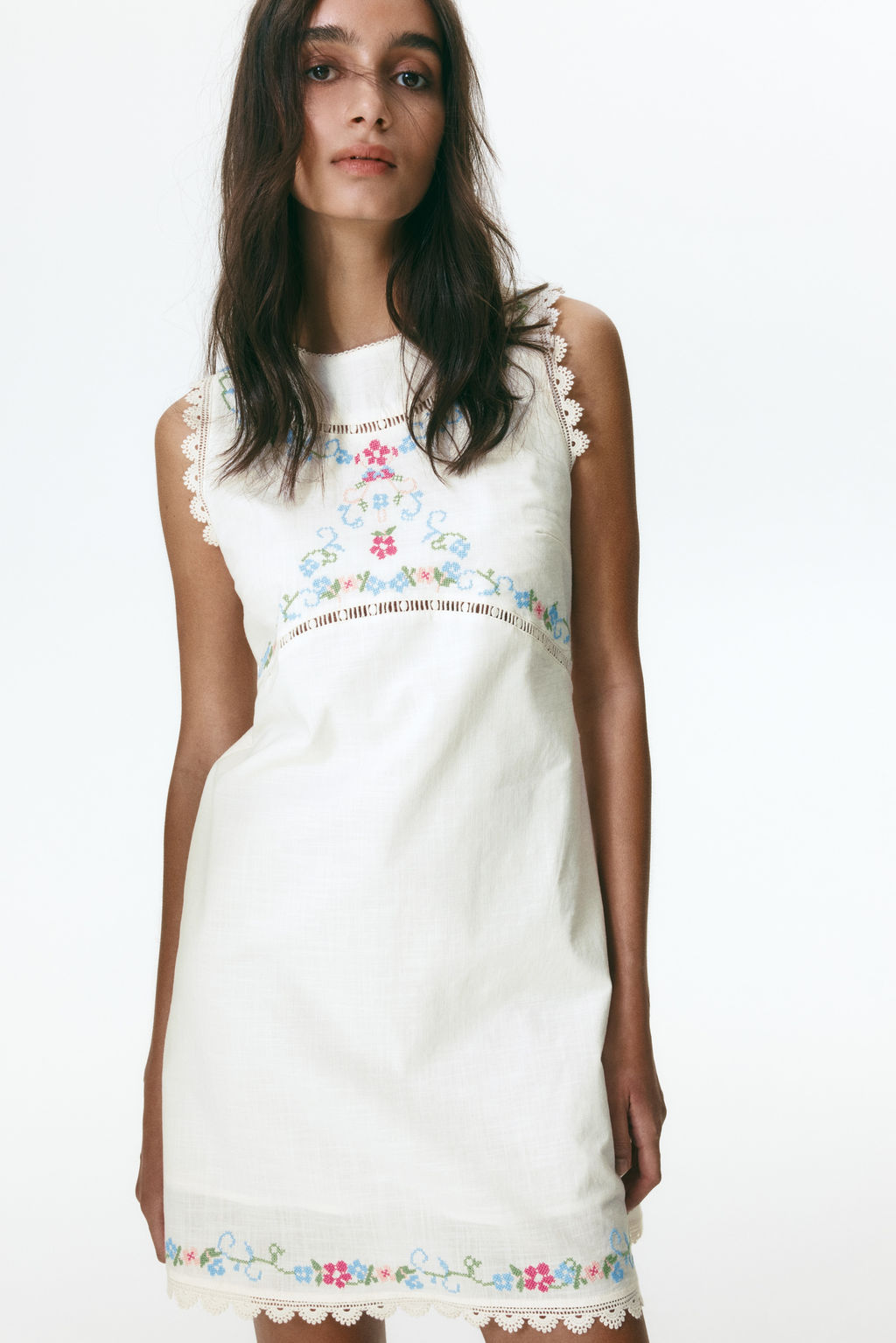 Vestido bordado con espalda descubierta - H&m фото 2