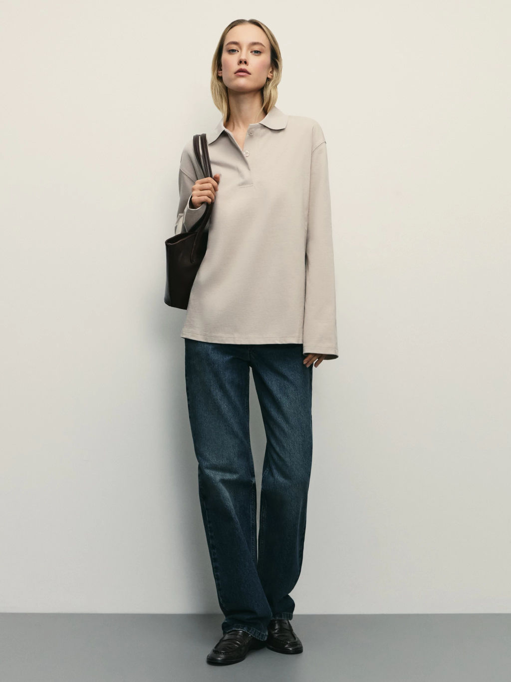 Лонгслив оверсайз с отложным воротником / Zarina  фото 2