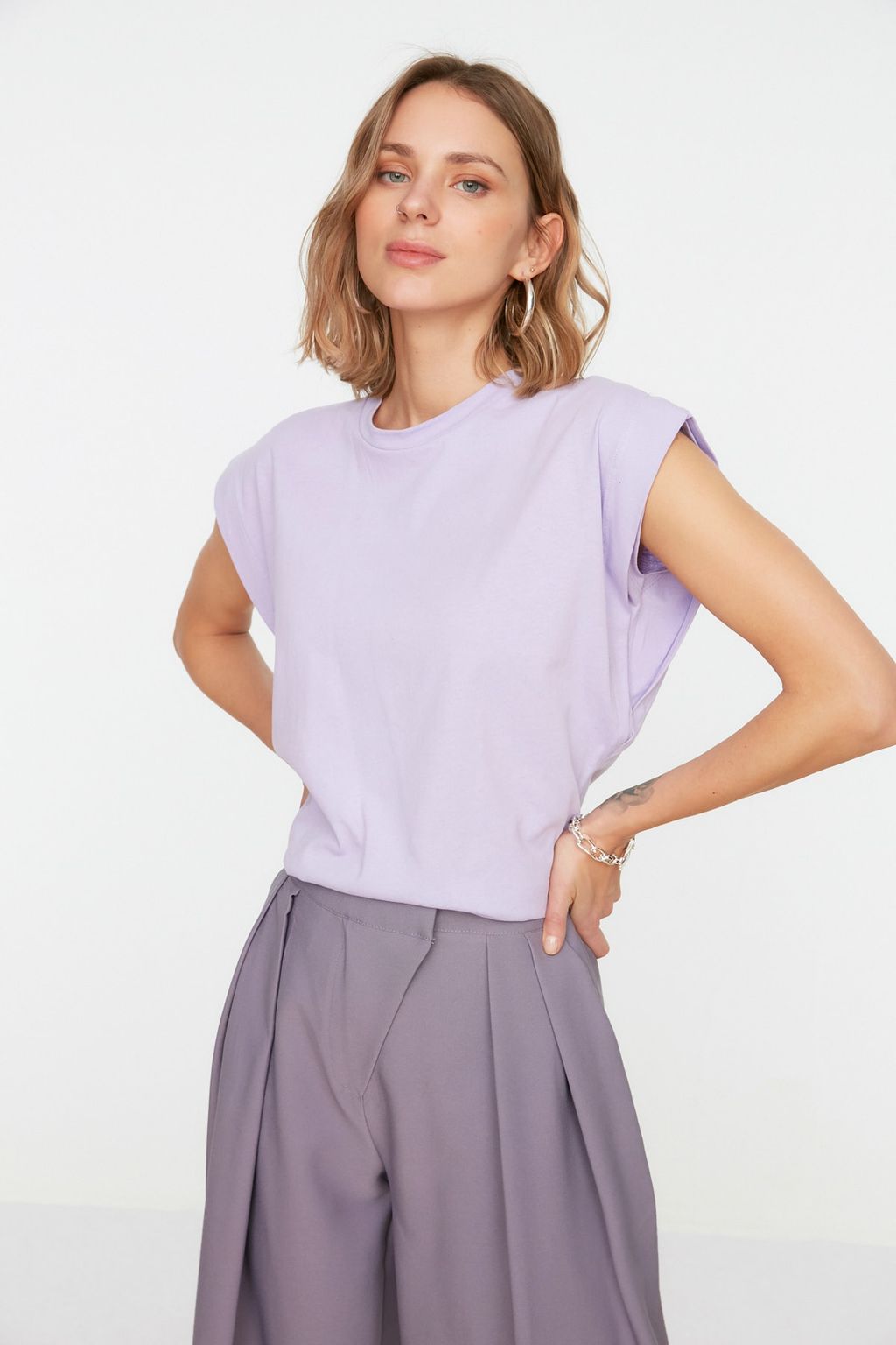 Lila %100 Pamuk Vatka Gorunumlu Basic Bisiklet Yaka Orme T-Shirt TWOSS20TS0021