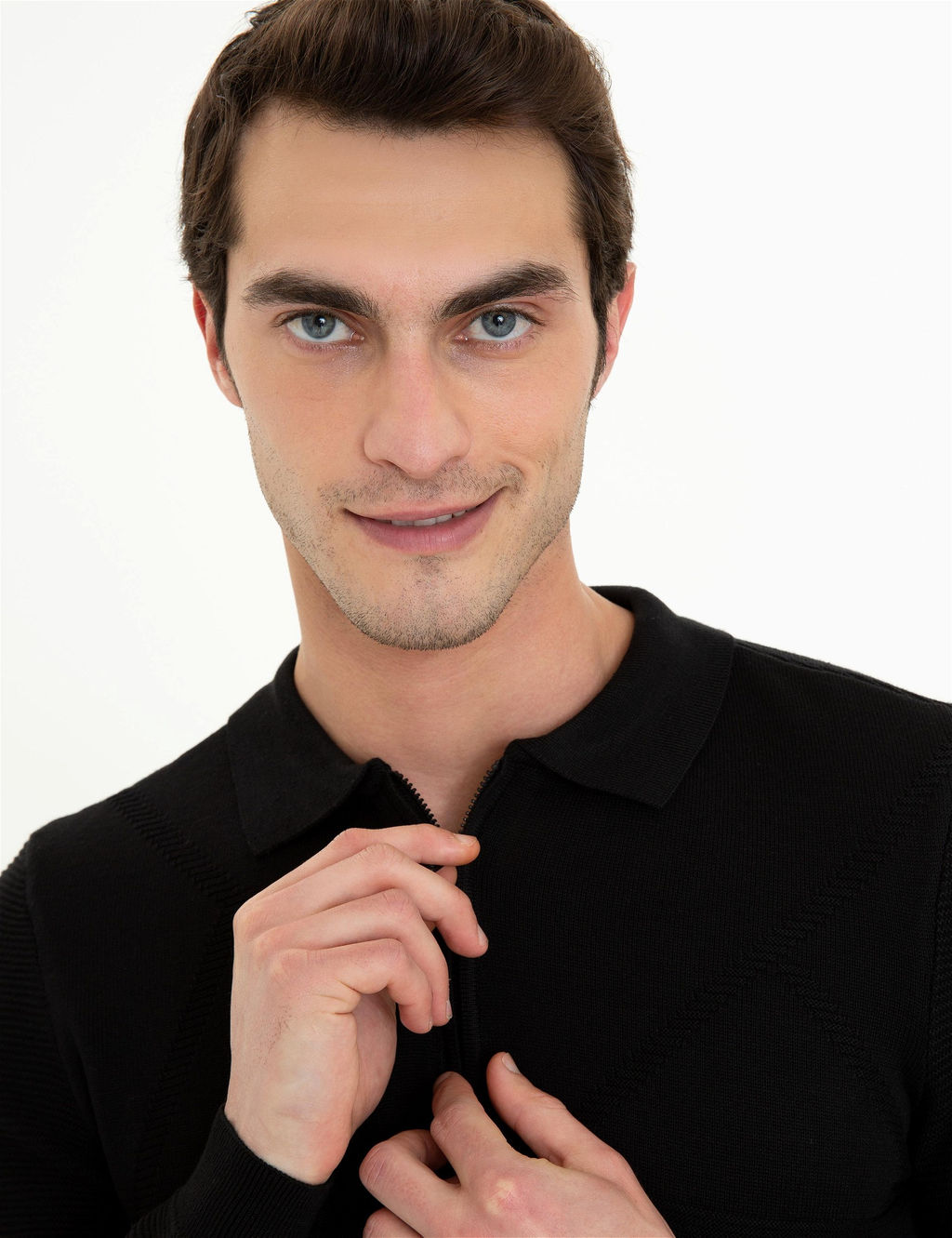Siyah Slim Fit Fermuarl_ Polo Yaka Triko Kazak