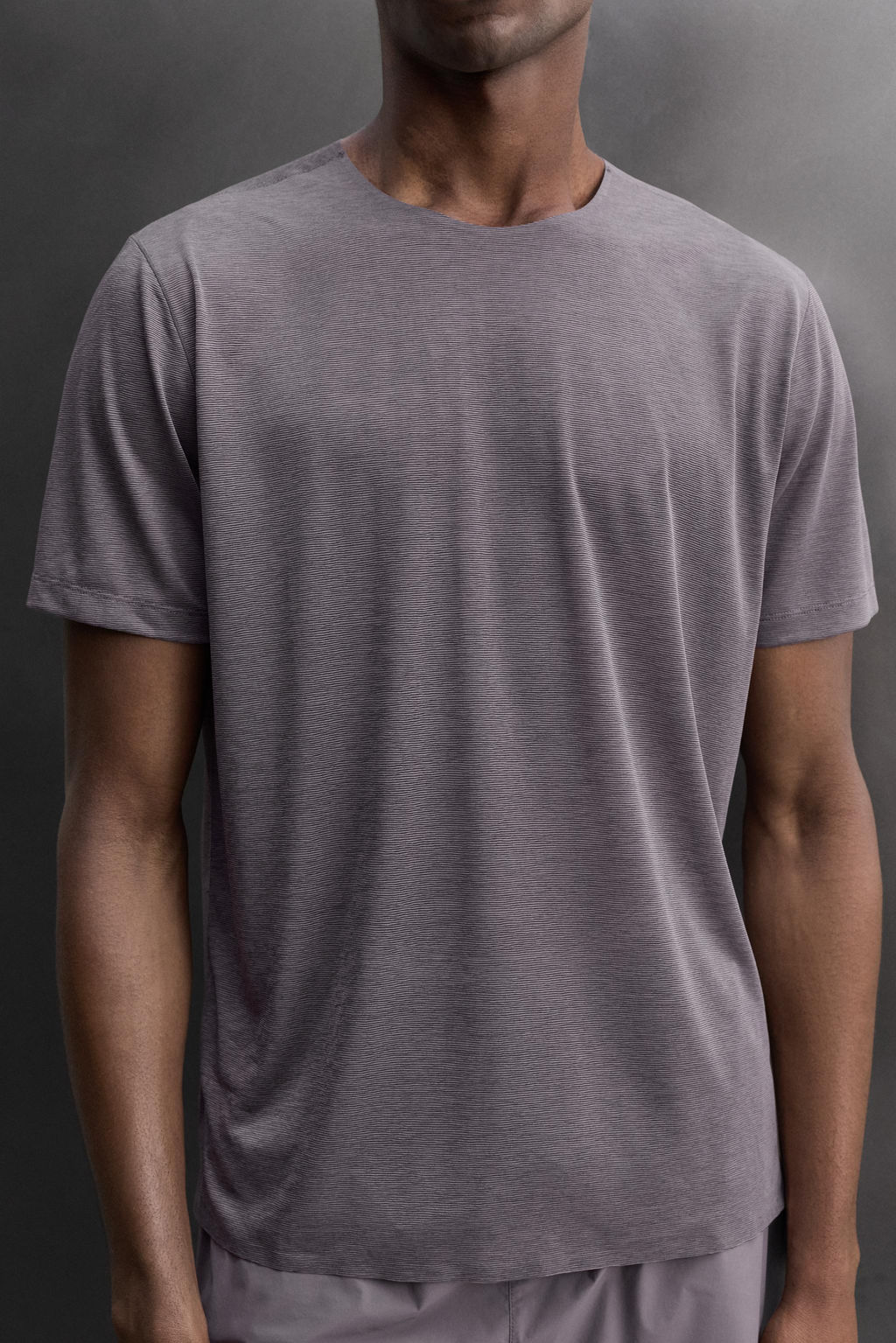 CAMISETA RUNNING ESTRUCTURA LIGERA / Morado Oscuro