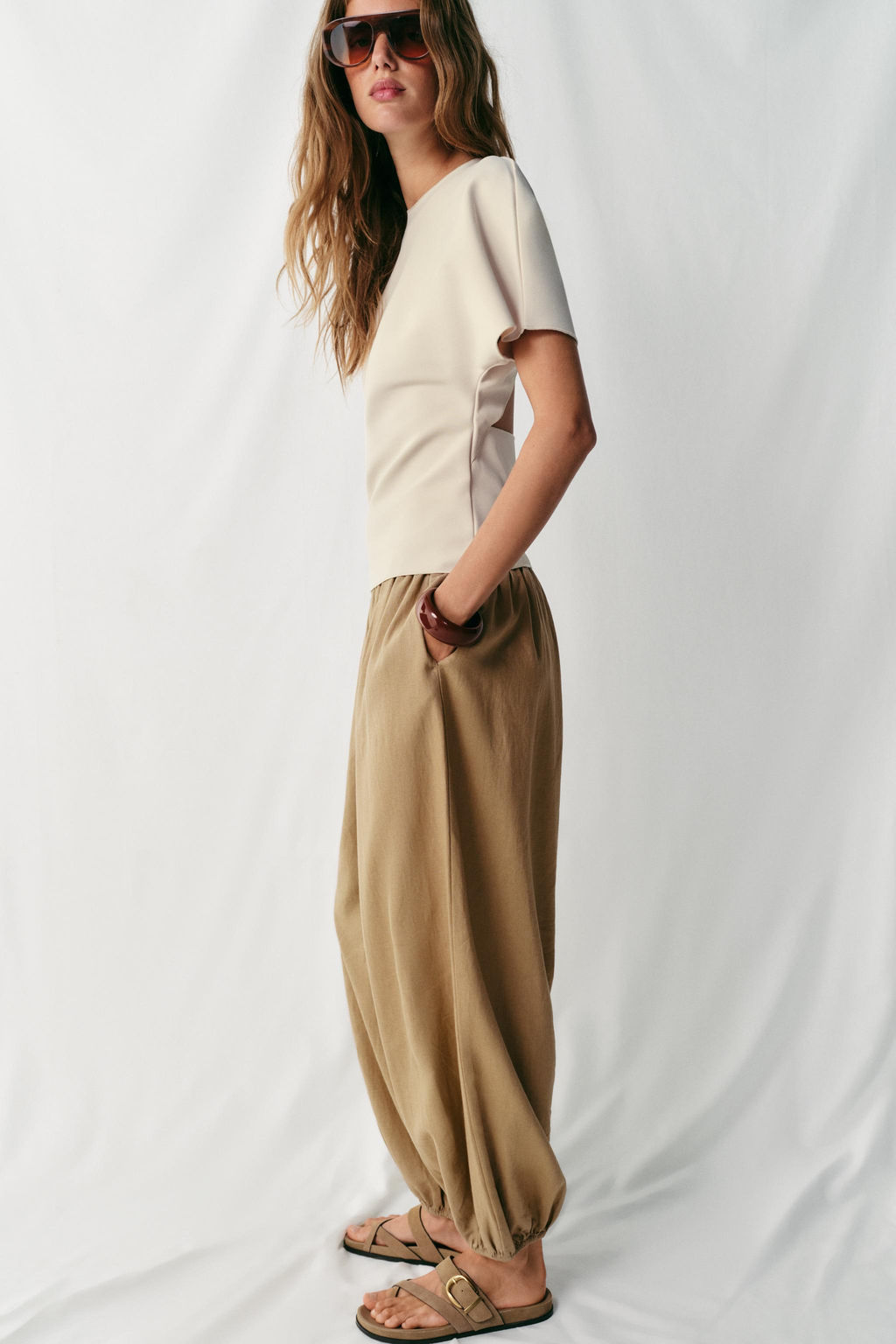 TOP CUT OUT MANGA CORTA / Crudo - Zara фото 3