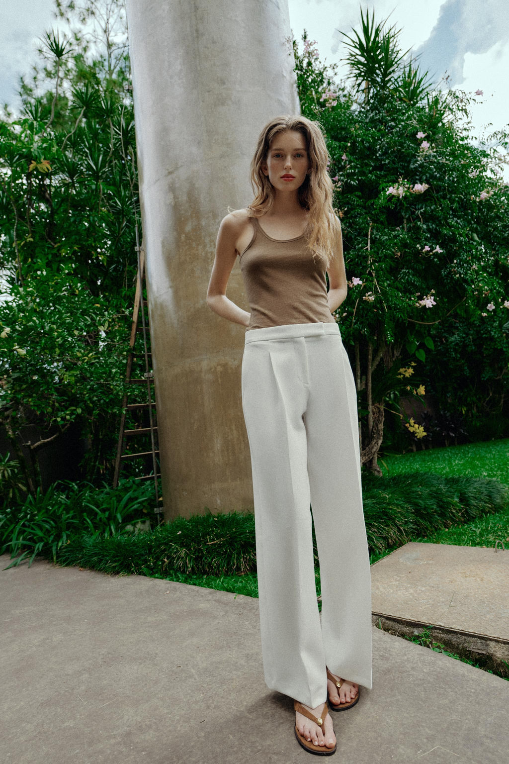 WIDE-LEG TROUSERS WITH DARTS - Zara фото 27