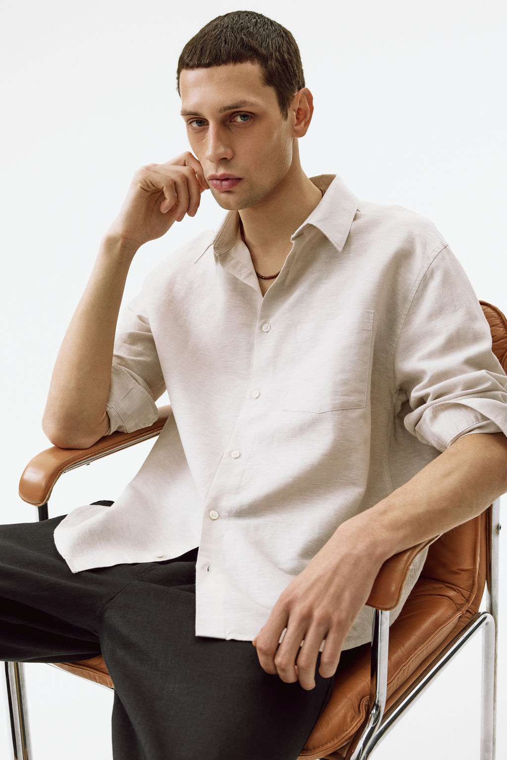 Camisa en mezcla de lino Relaxed Fit - H&m фото 12