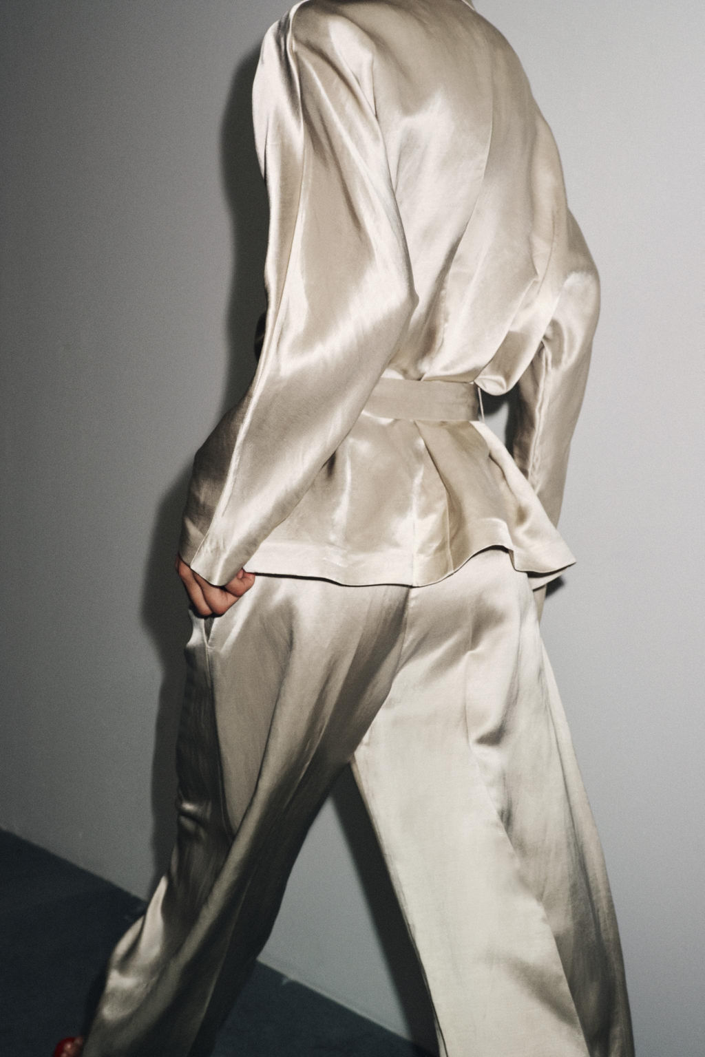 ZW COLLECTION SATIN TROUSERS WITH DARTS - Zara фото 4